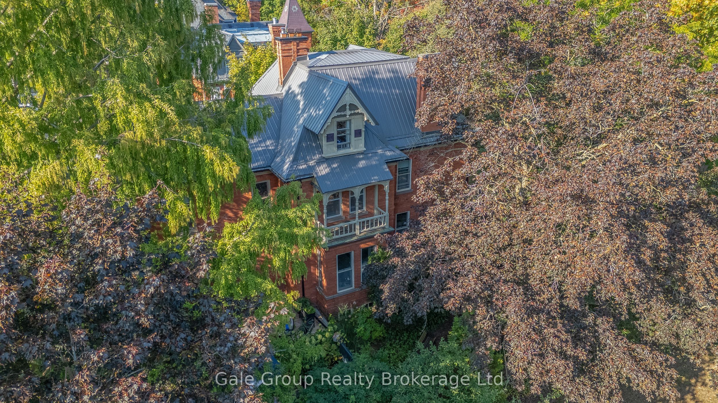 105 Vansittart Avenue Property Photo 16