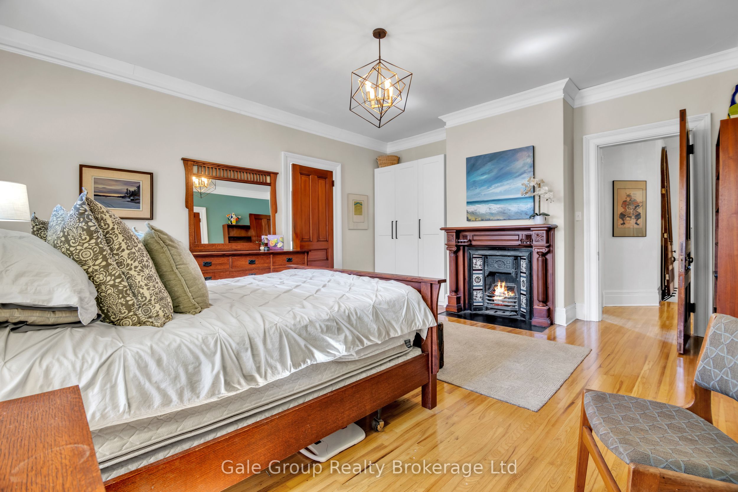 105 Vansittart Avenue Property Photo 34