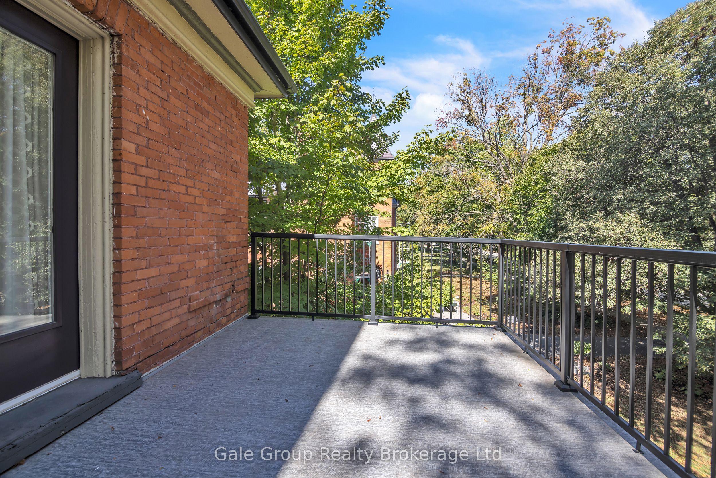 105 Vansittart Avenue Property Photo 40