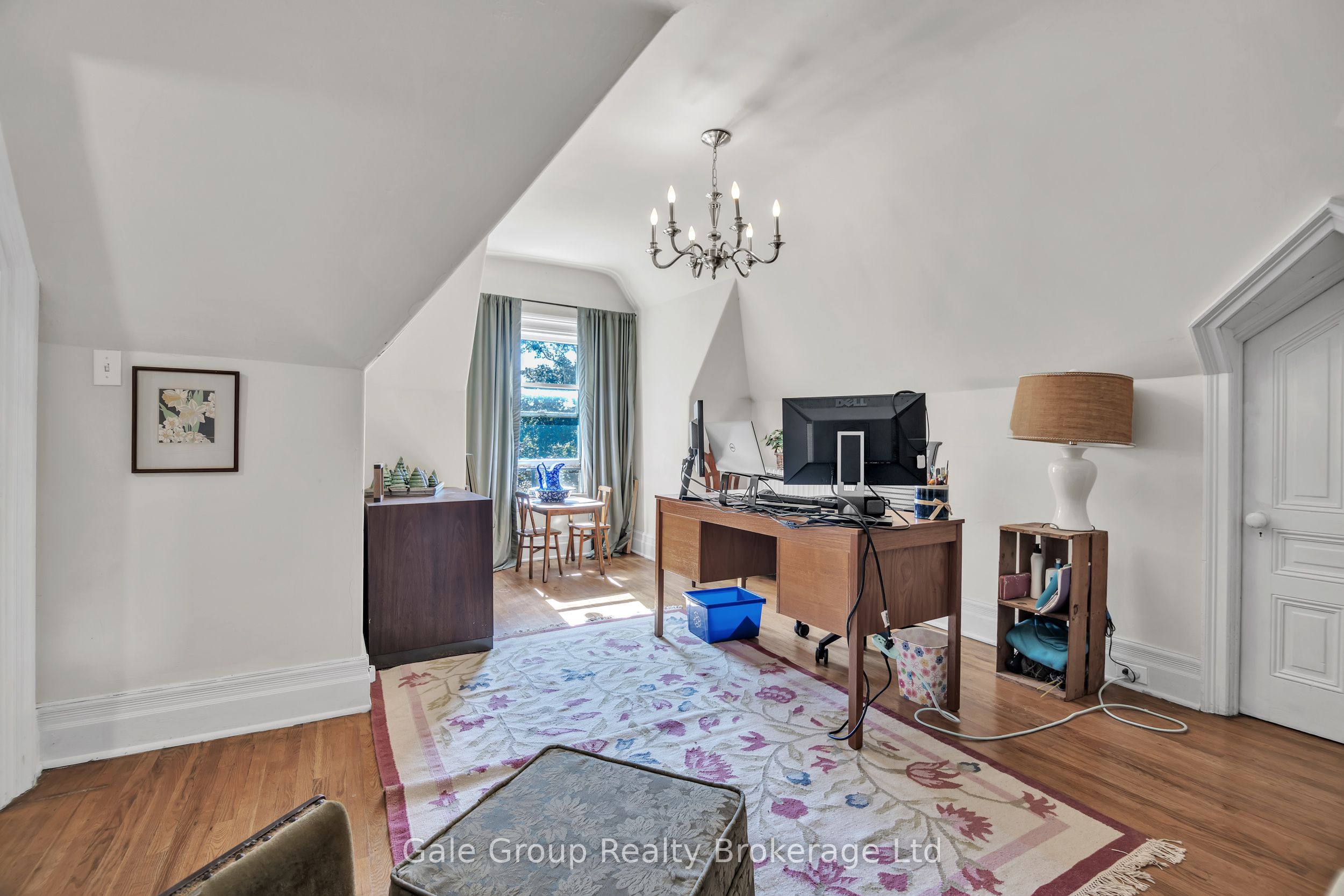 105 Vansittart Avenue Property Photo 41