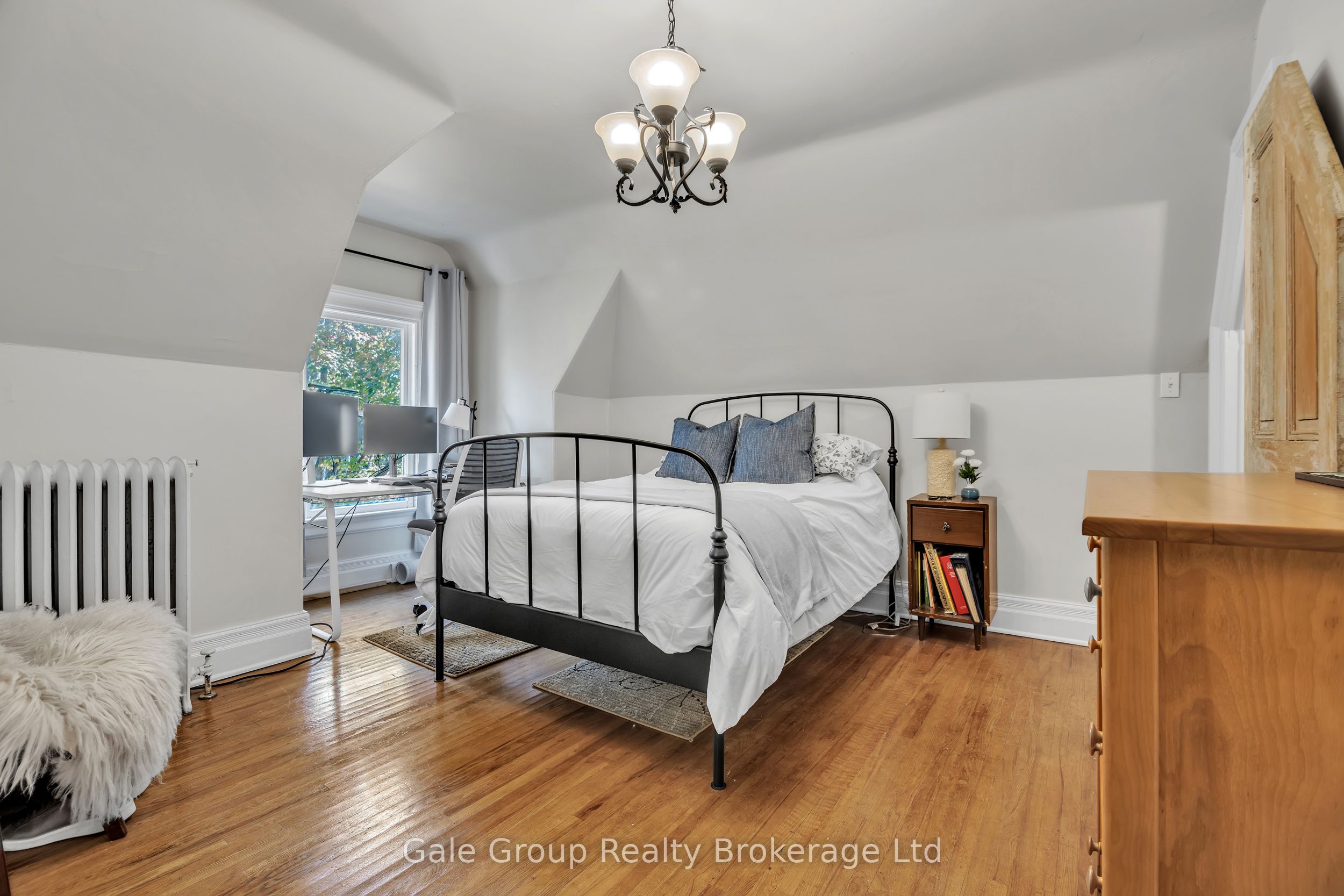 105 Vansittart Avenue Property Photo 42