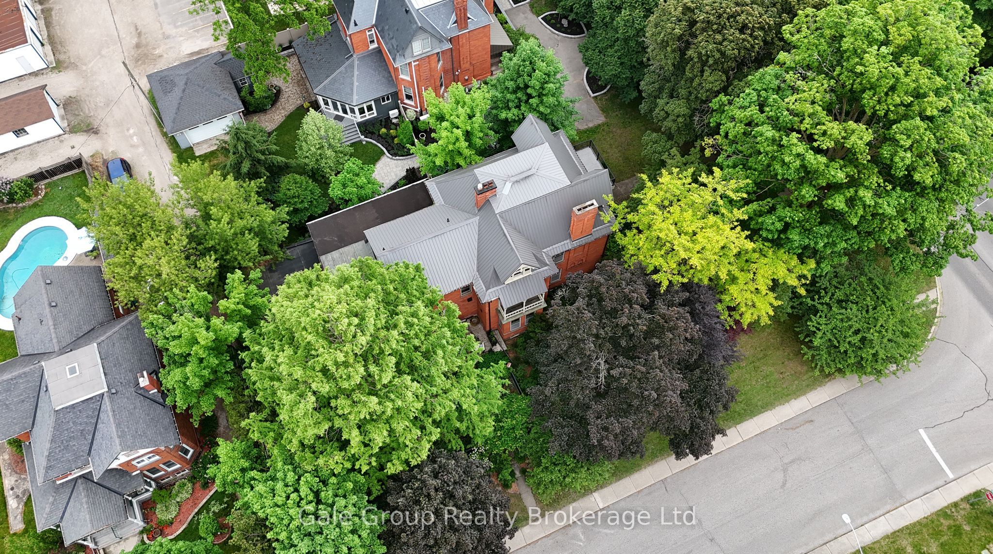 105 Vansittart Avenue Property Photo 49