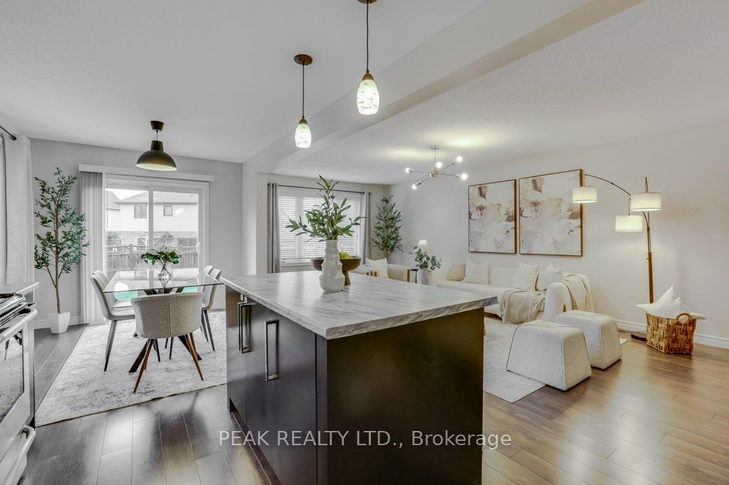 731 Guiness Way Property Photo 13