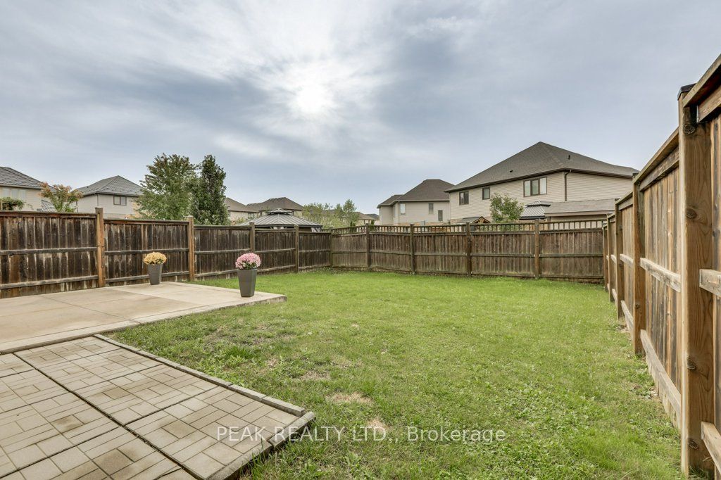 731 Guiness Way Property Photo 26