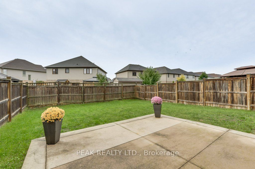 731 Guiness Way Property Photo 27