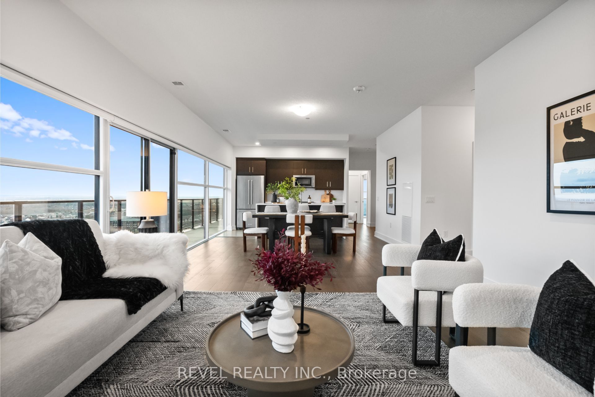 1880 Gordon Street 1304 Property Photo 6