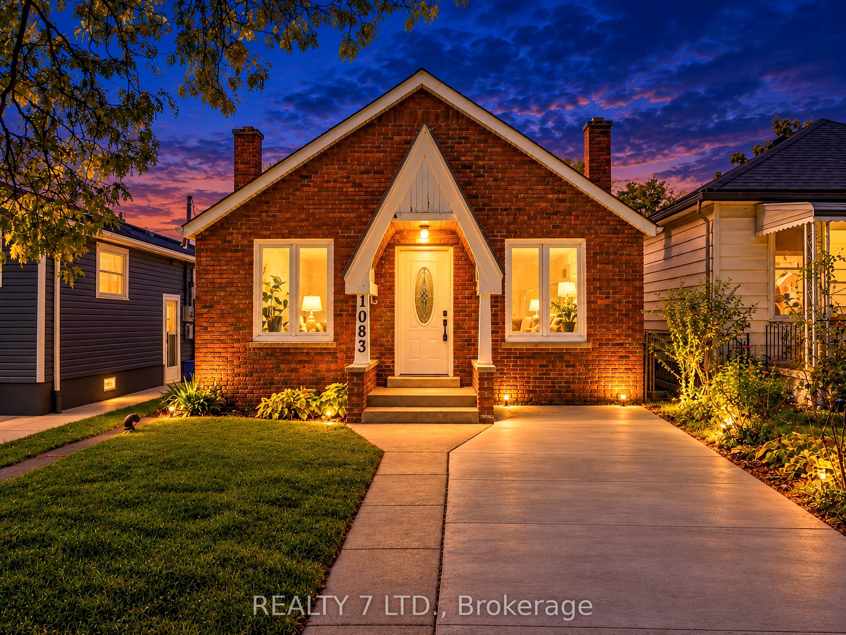 1083 Campbell Avenue Property Photo 1