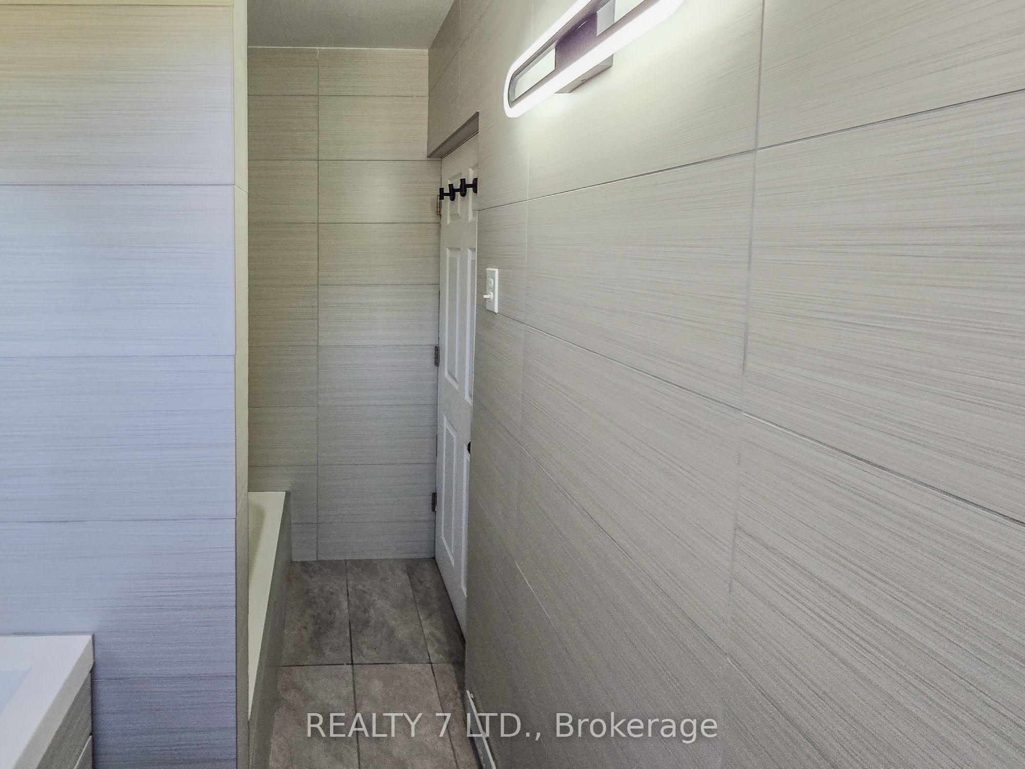 1083 Campbell Avenue Property Photo 27