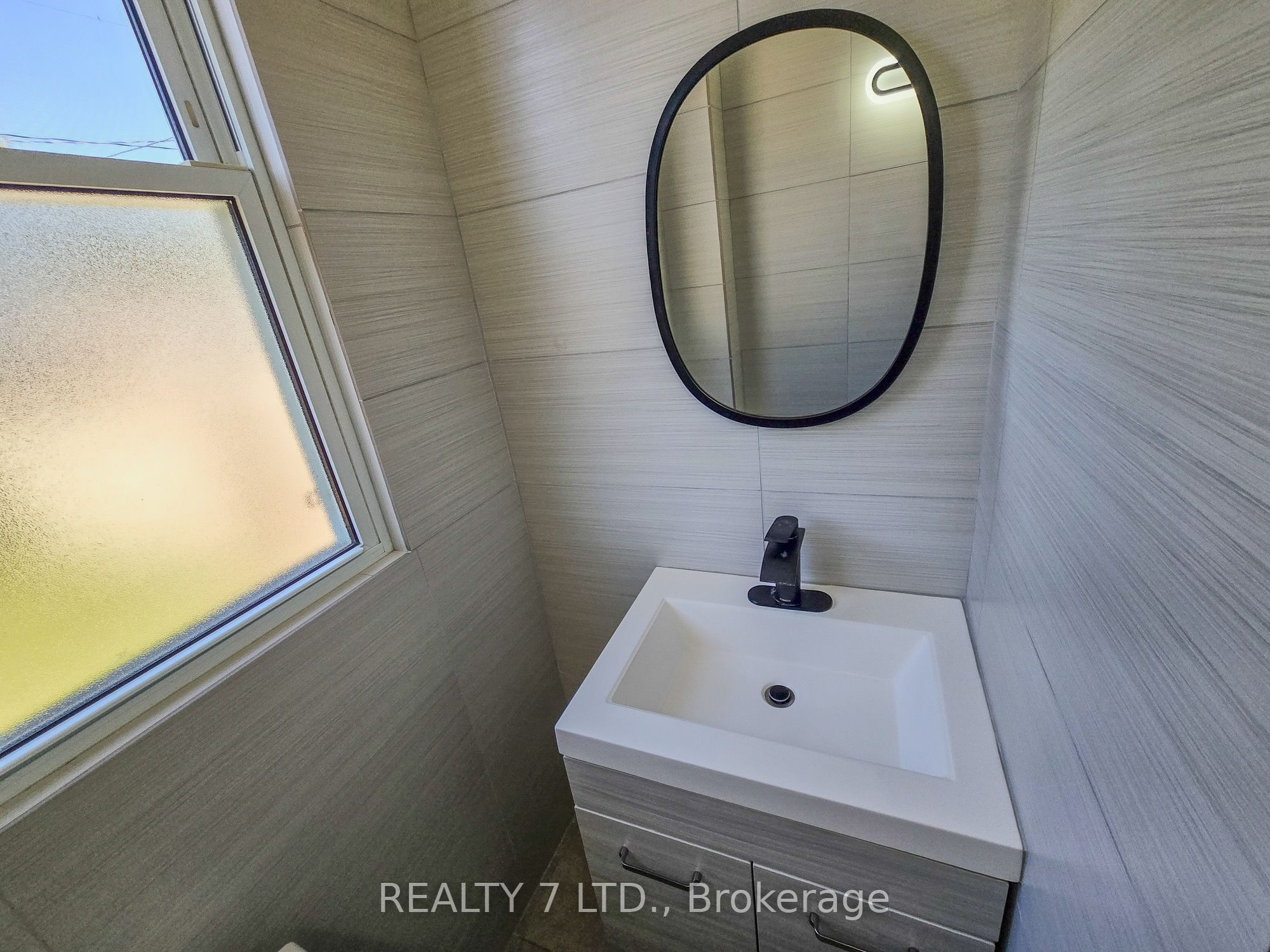 1083 Campbell Avenue Property Photo 35