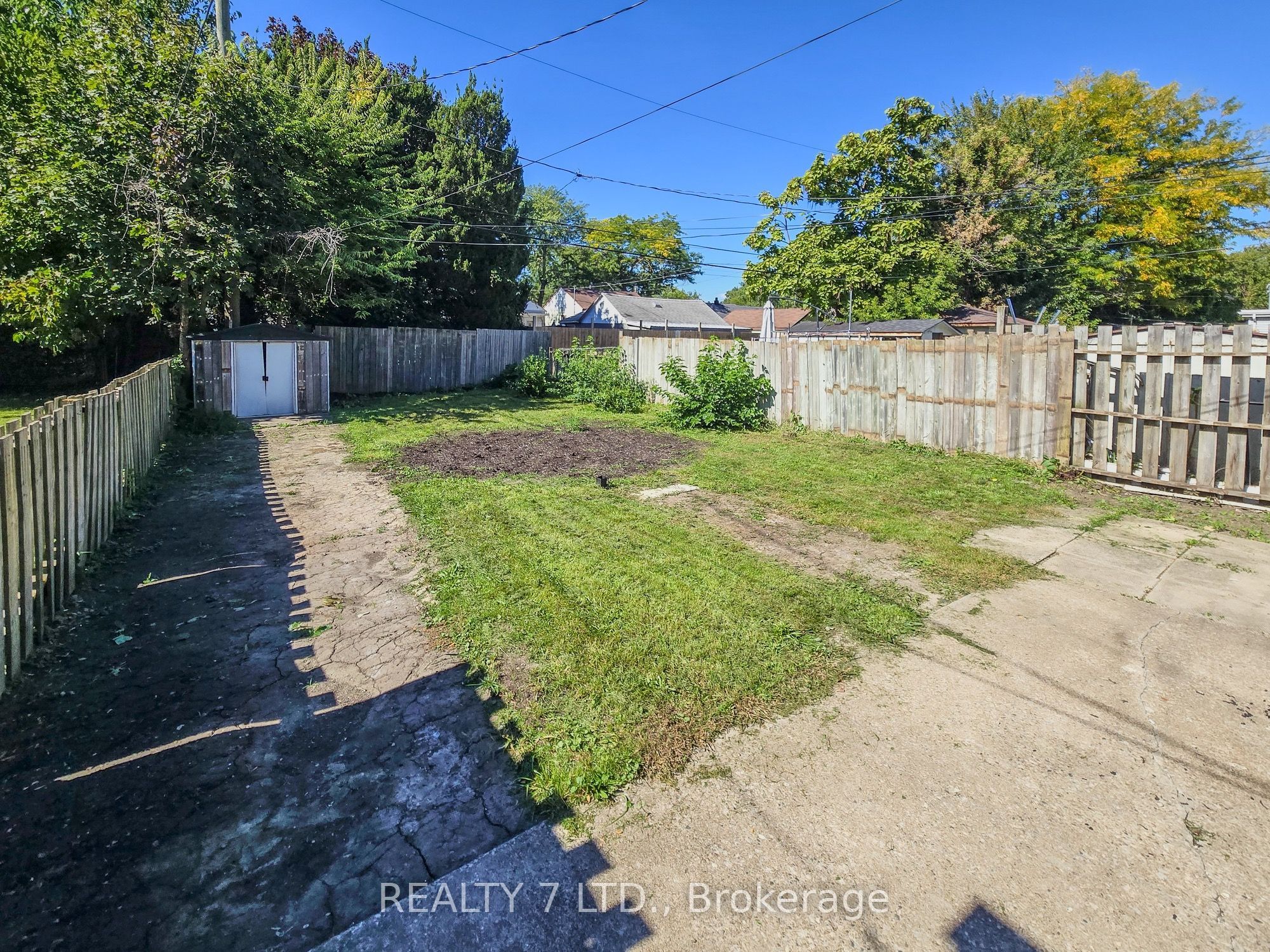 1083 Campbell Avenue Property Photo 43