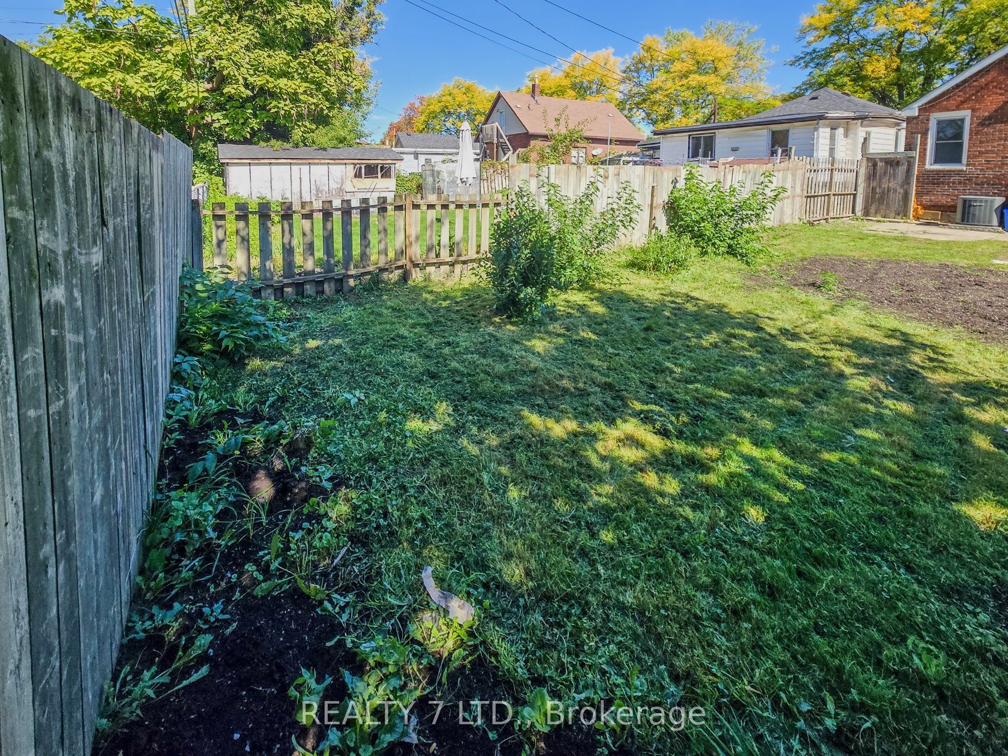 1083 Campbell Avenue Property Photo 45