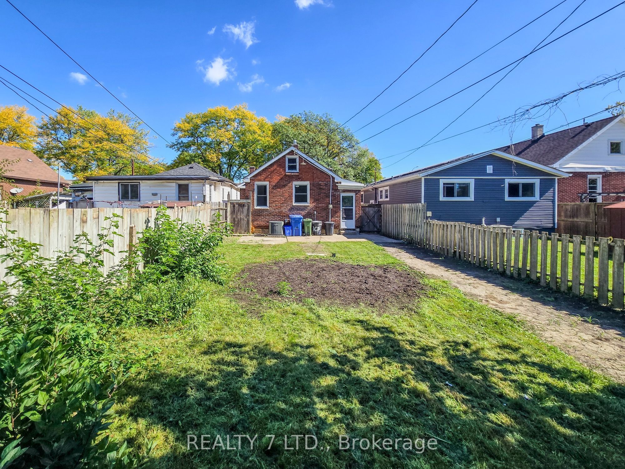 1083 Campbell Avenue Property Photo 47