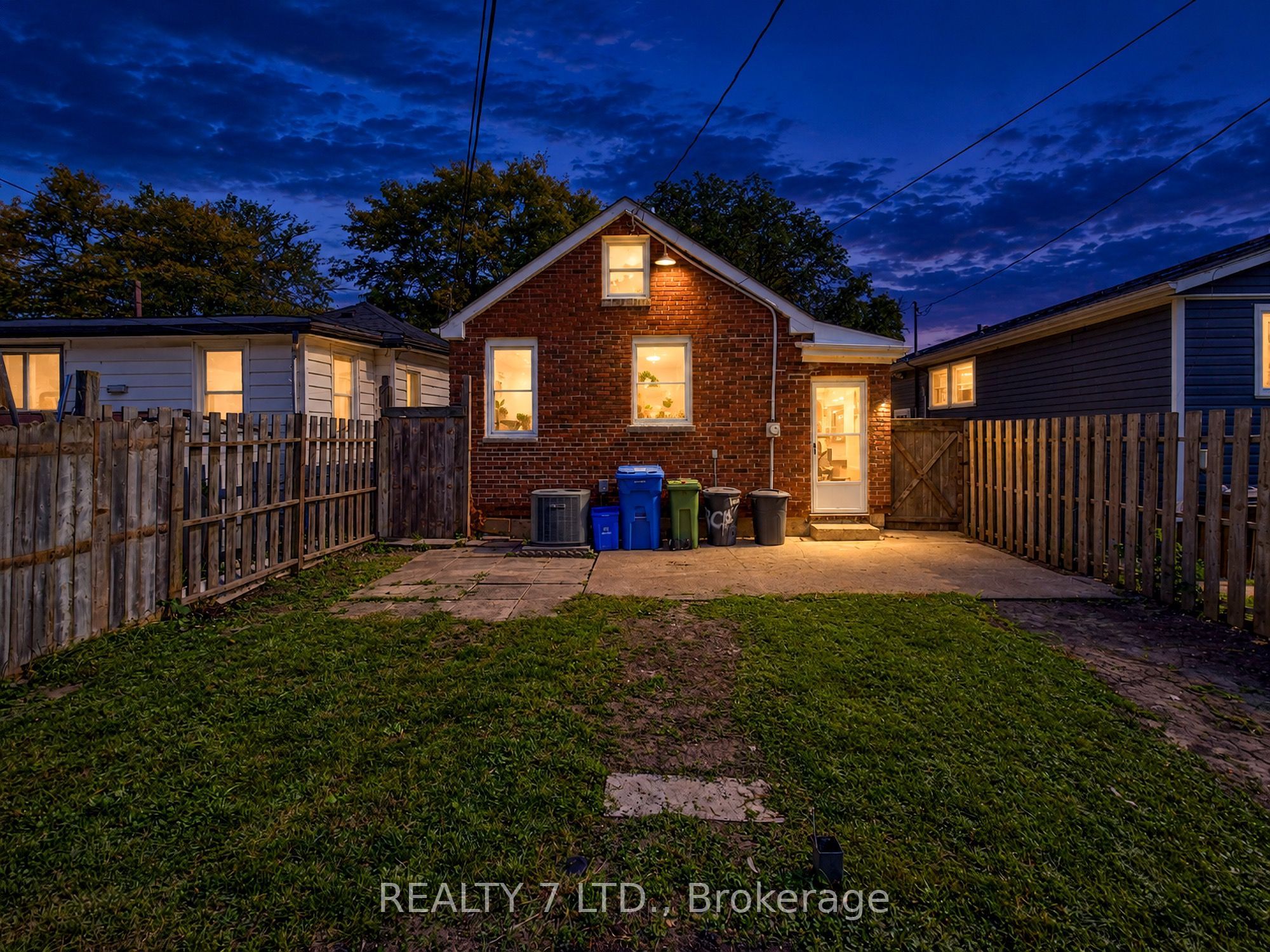 1083 Campbell Avenue Property Photo 49