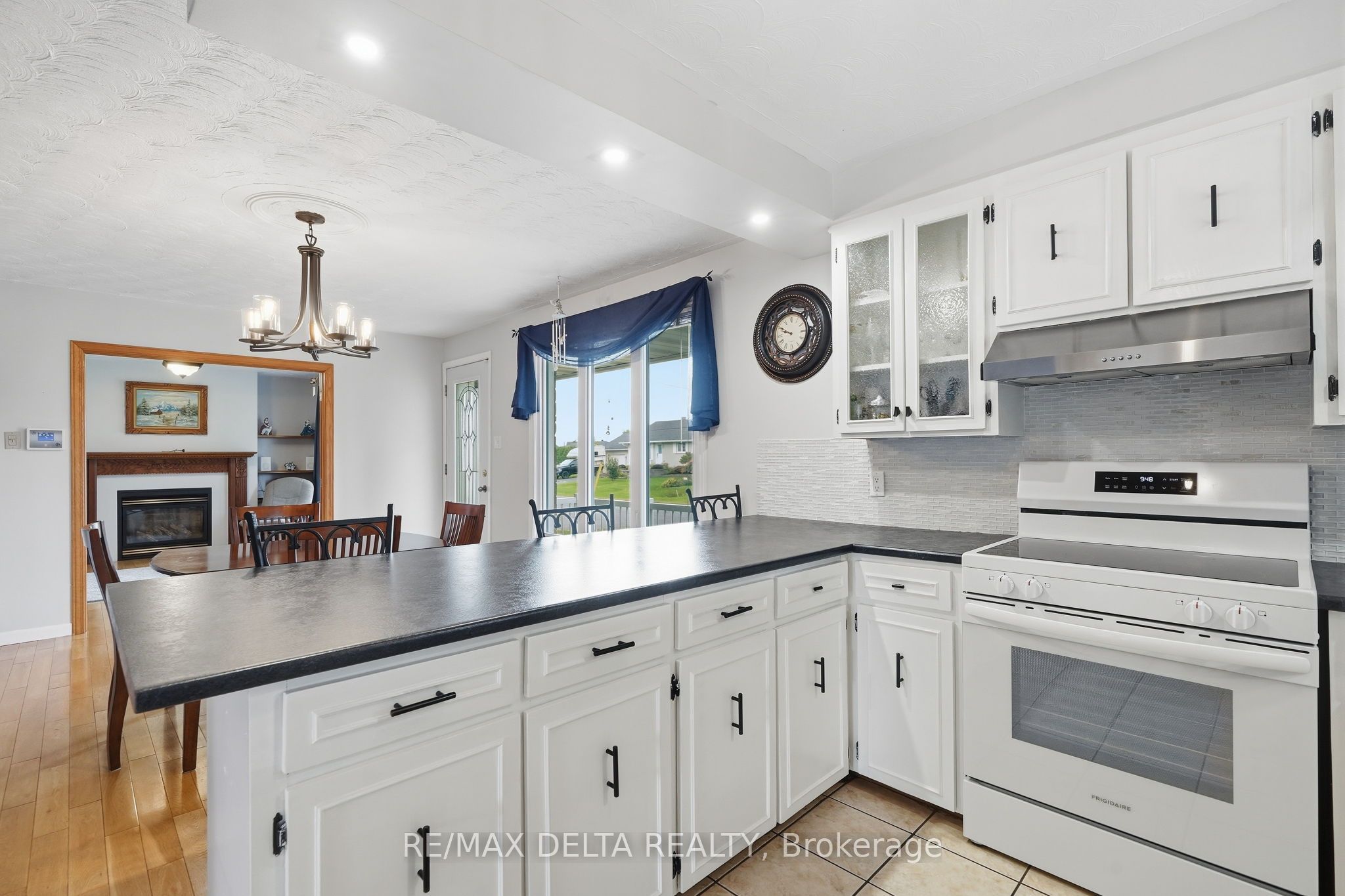 6 Place Madeleine Street Property Photo 12