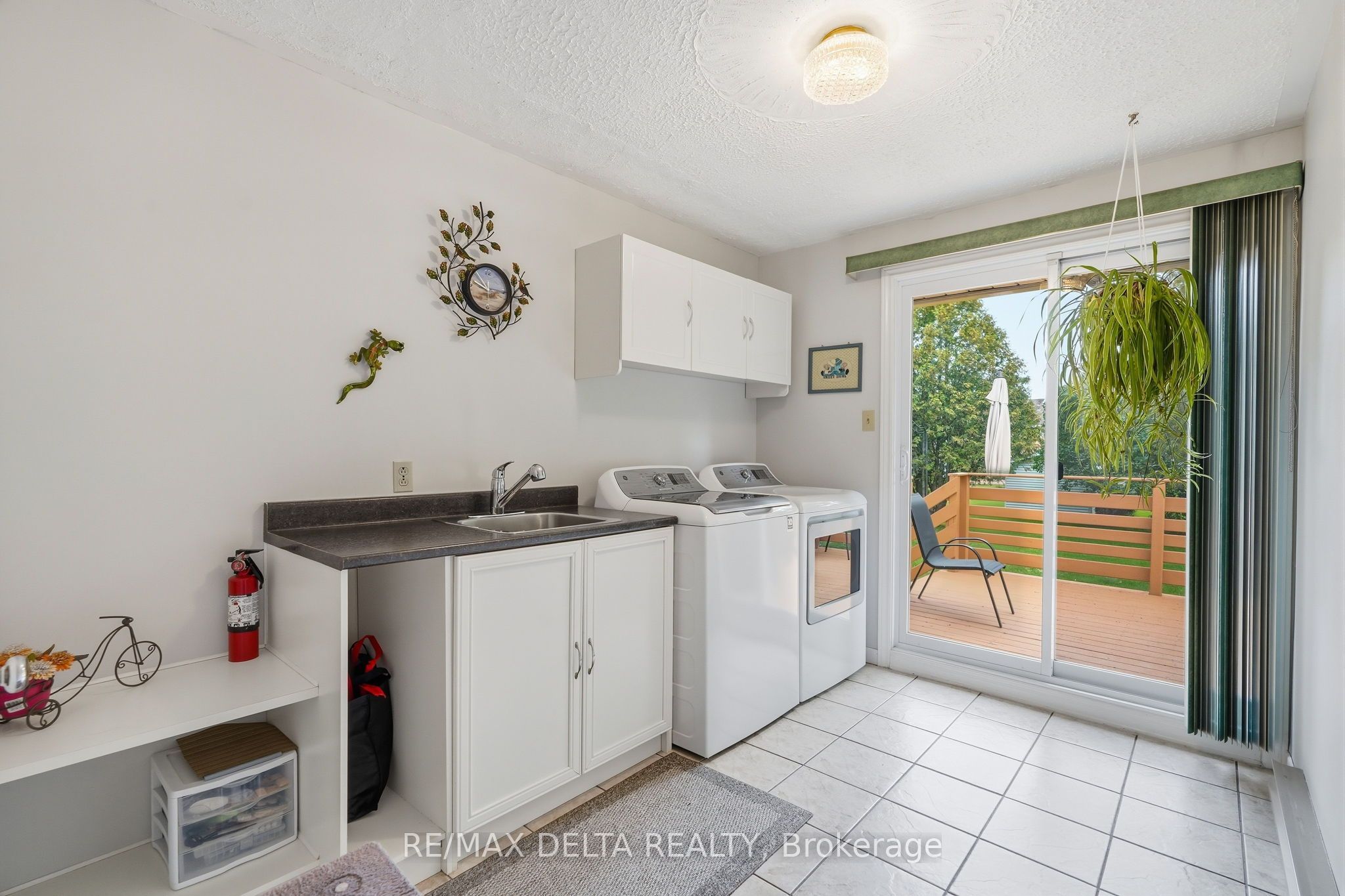 6 Place Madeleine Street Property Photo 19