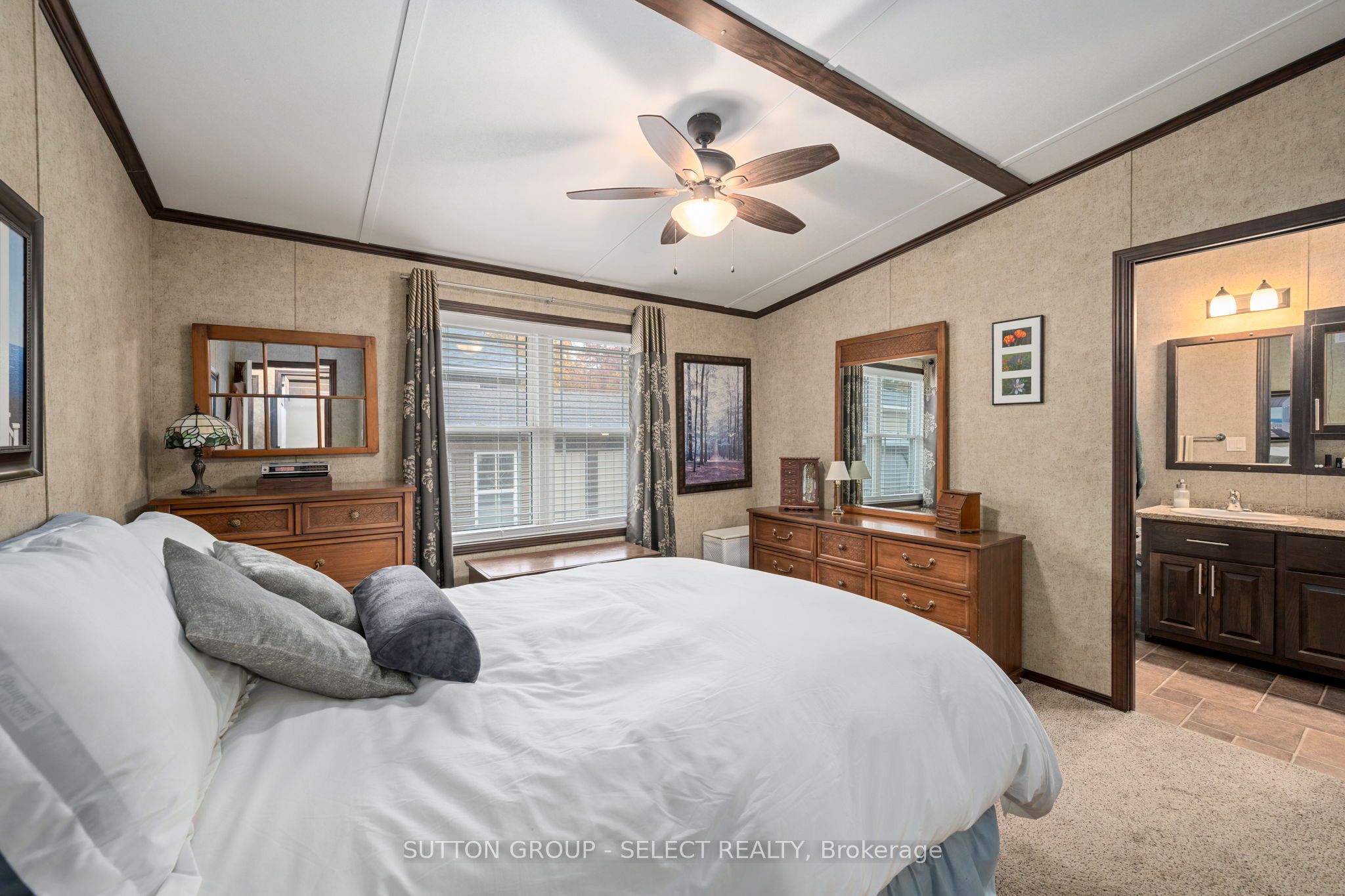 22790 Amiens Road 131 Property Photo 13