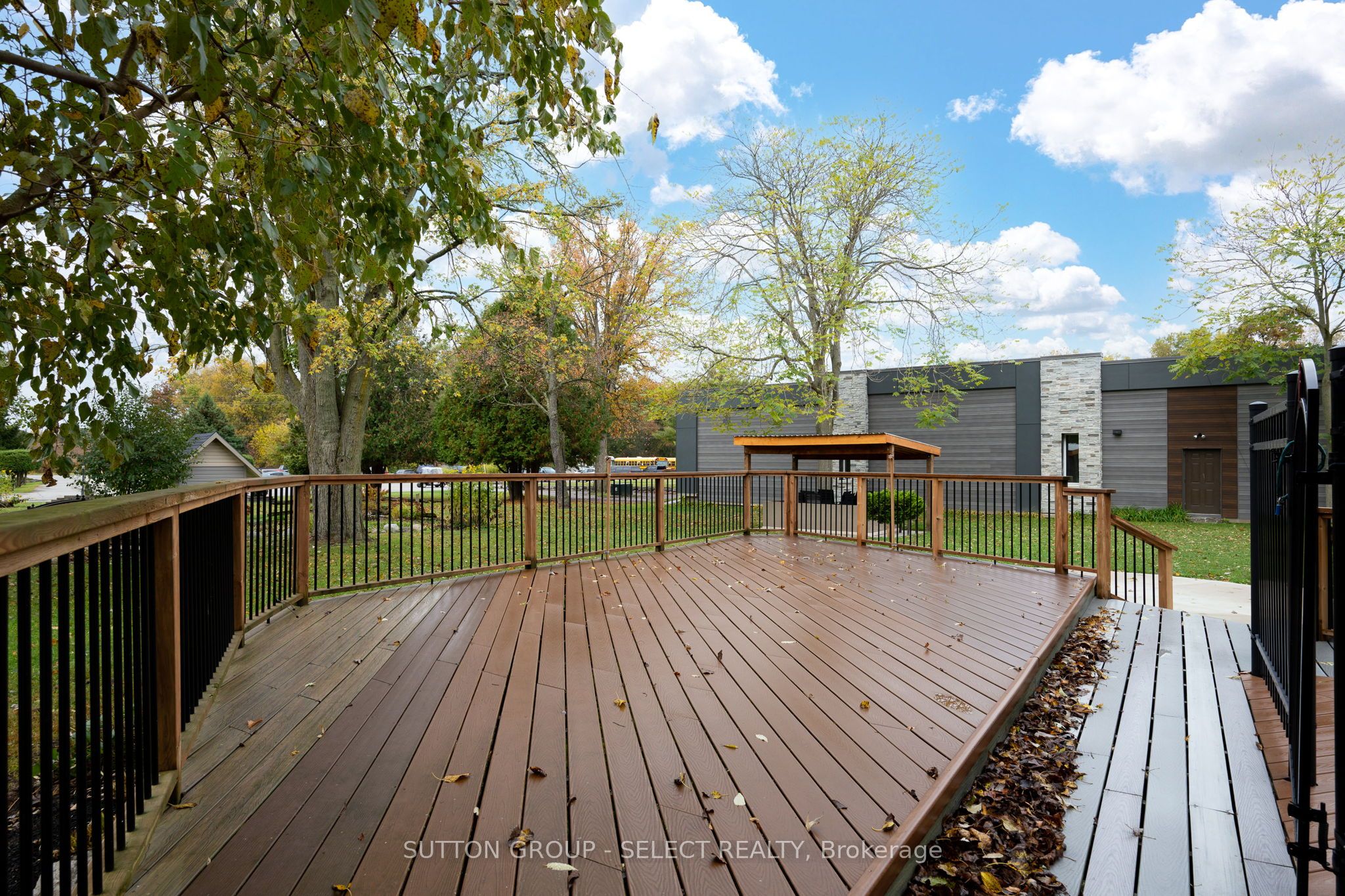 22790 Amiens Road 131 Property Photo 28