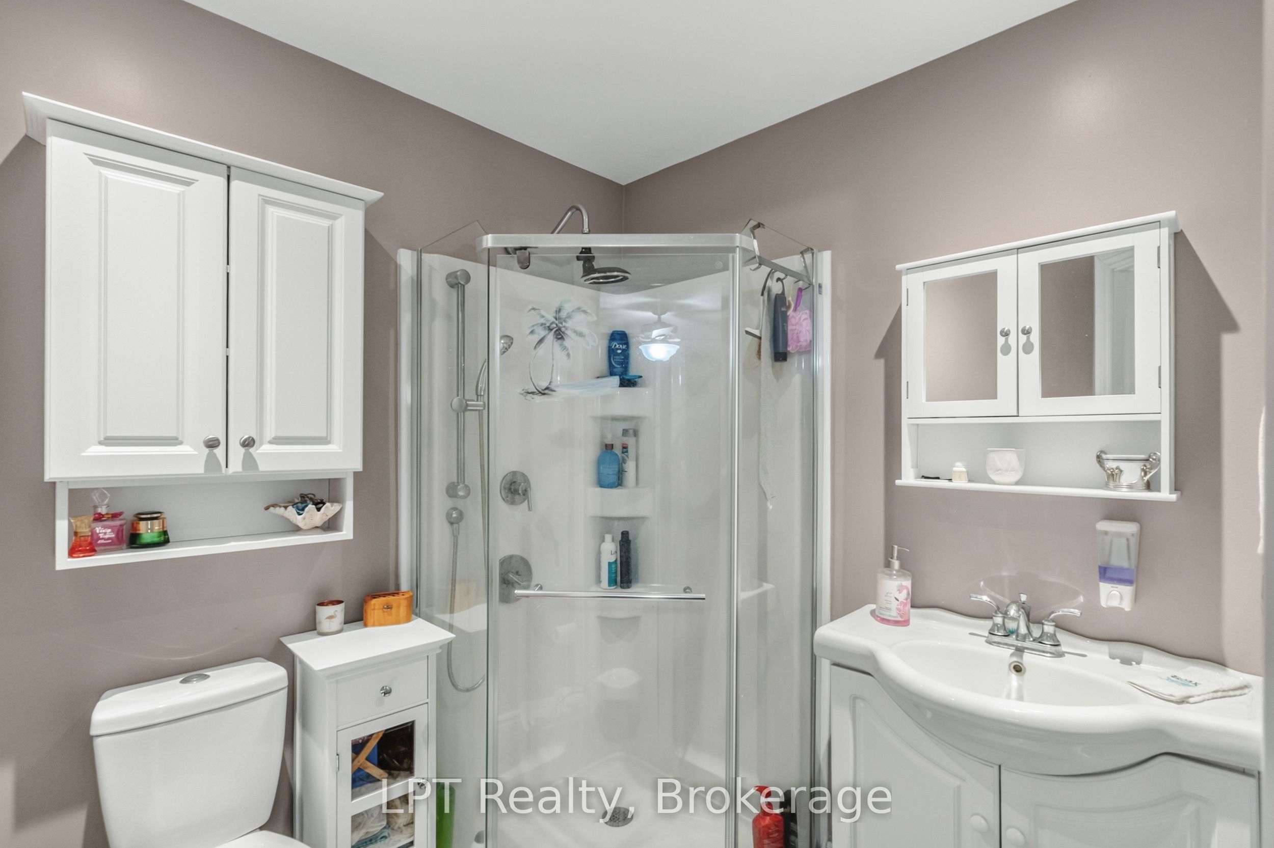 2110 13th Line E Property Photo 21