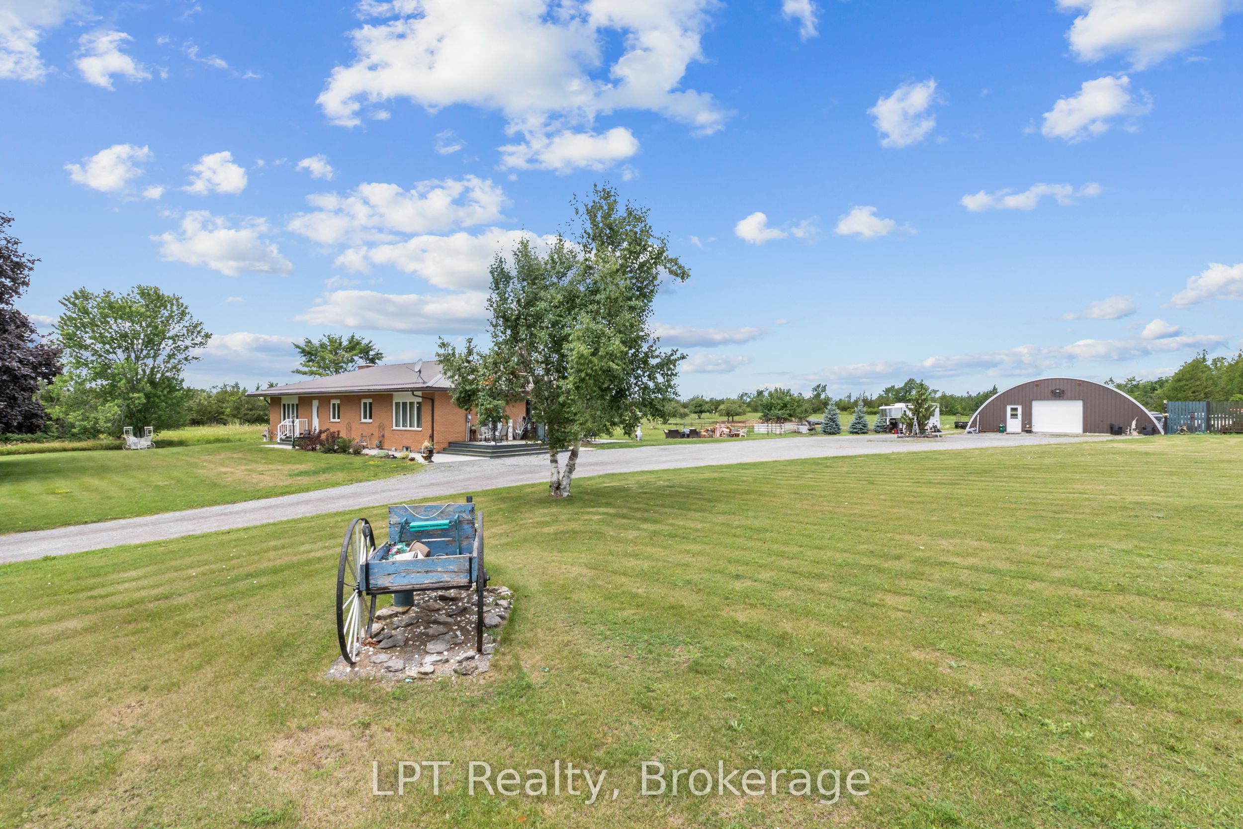 2110 13th Line E Property Photo 33