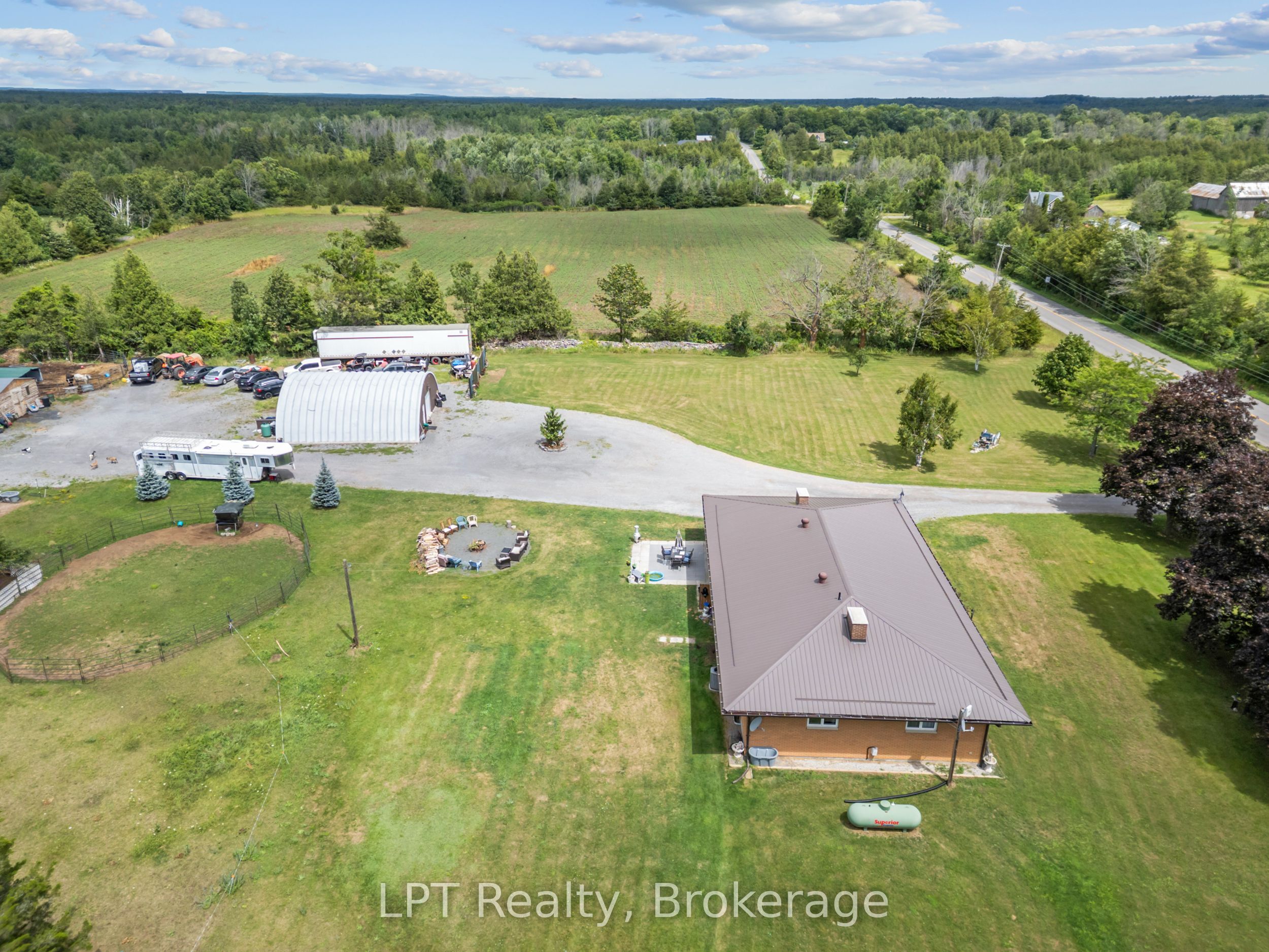 2110 13th Line E Property Photo 40