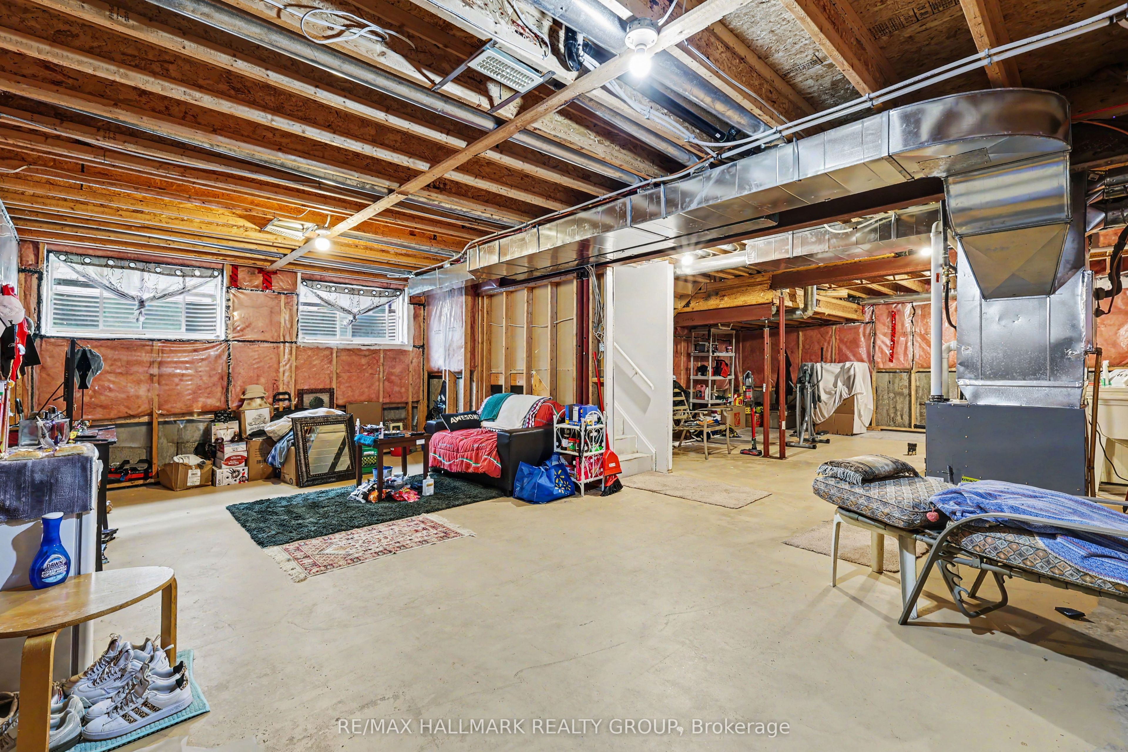 118 Hollowbrook Drive Property Photo 18