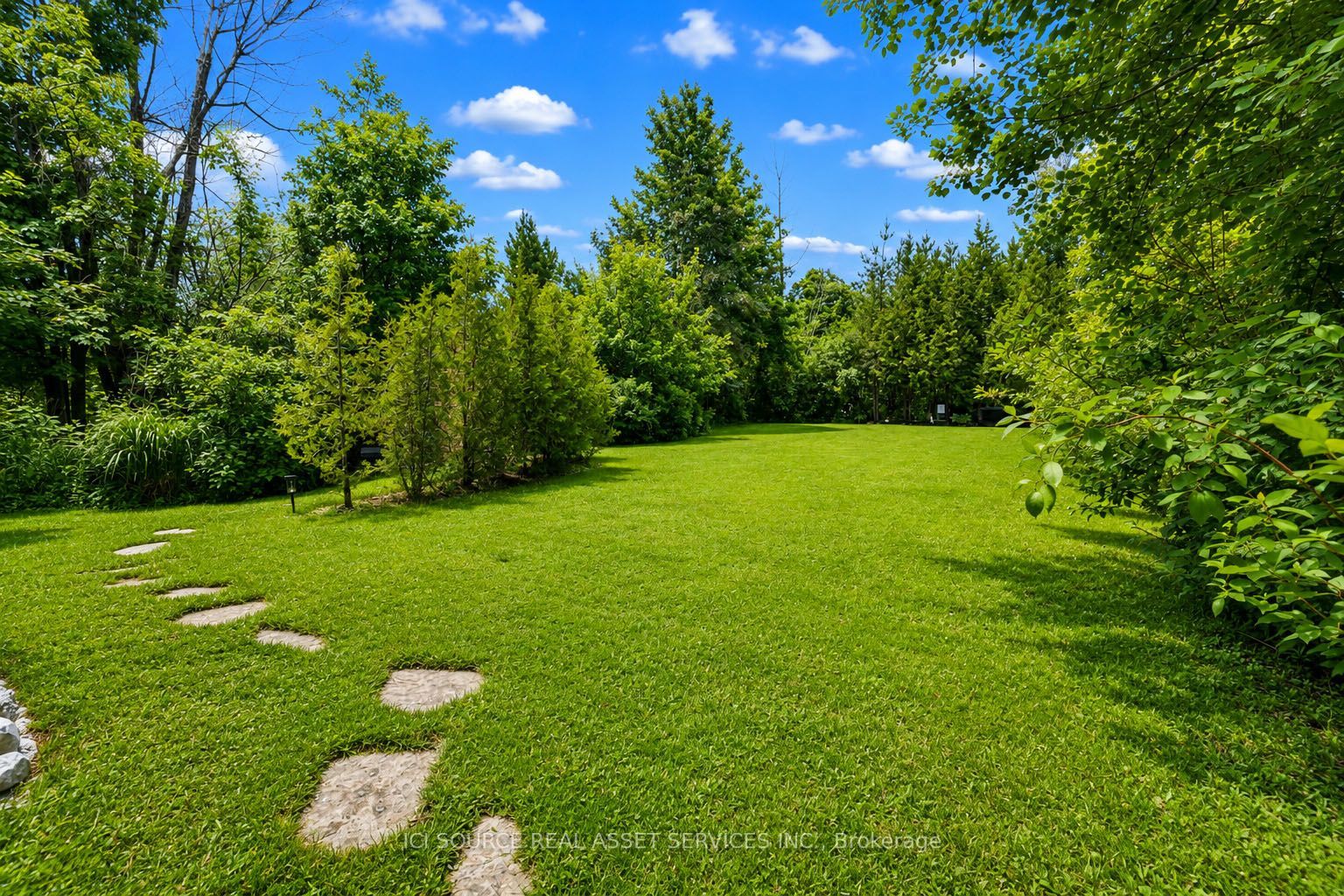 124 Tyrol Avenue Property Photo 22