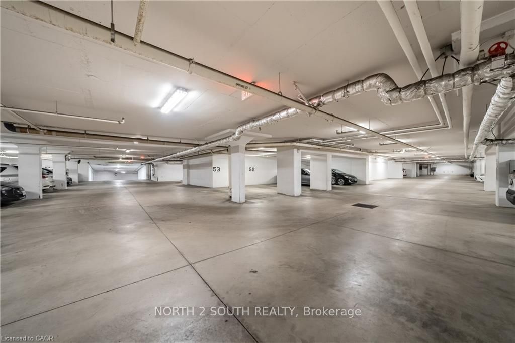 90 Charlton Avenue W 605 Property Photo 16