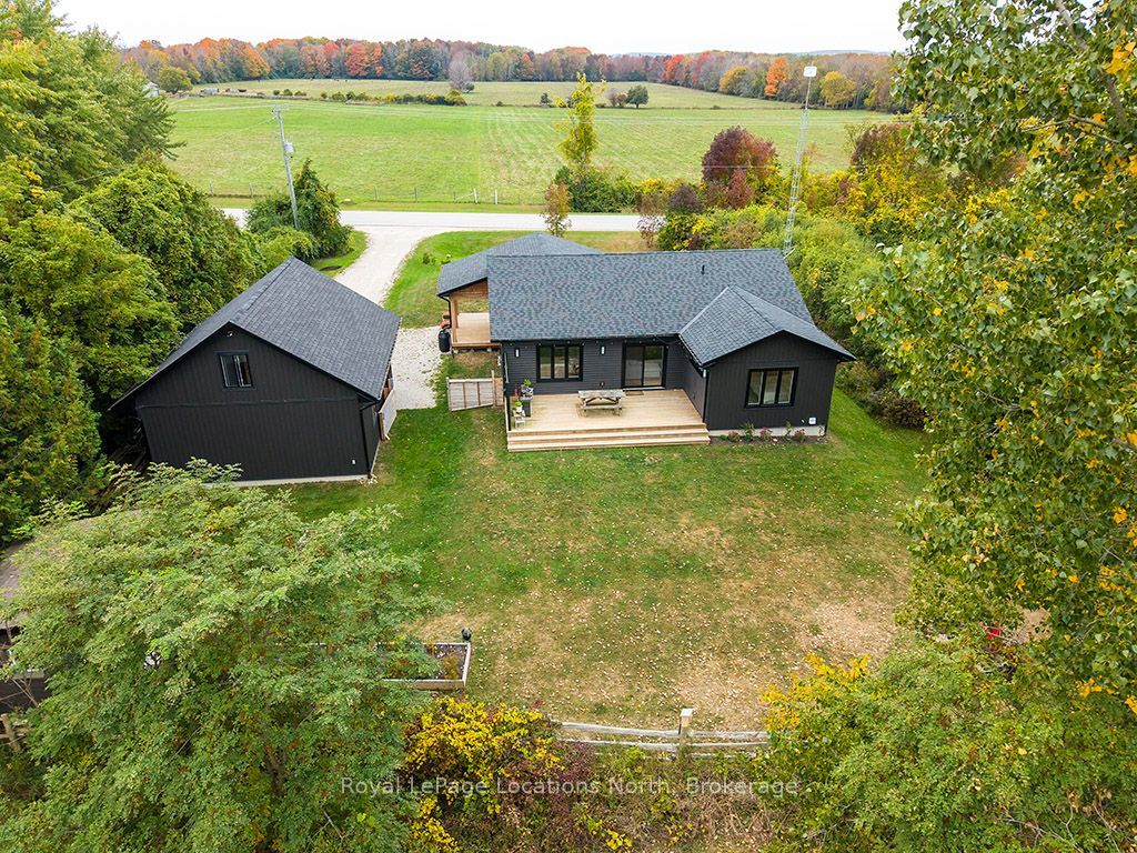 157807 7th Line Property Photo 2