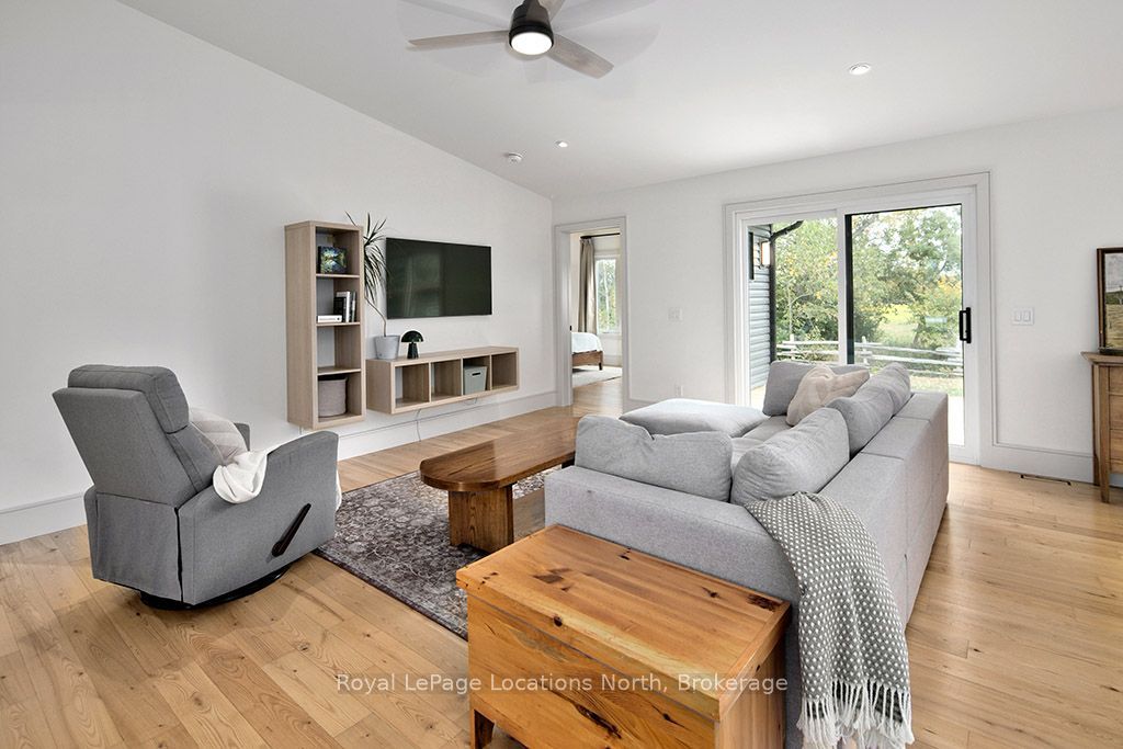 157807 7th Line Property Photo 8