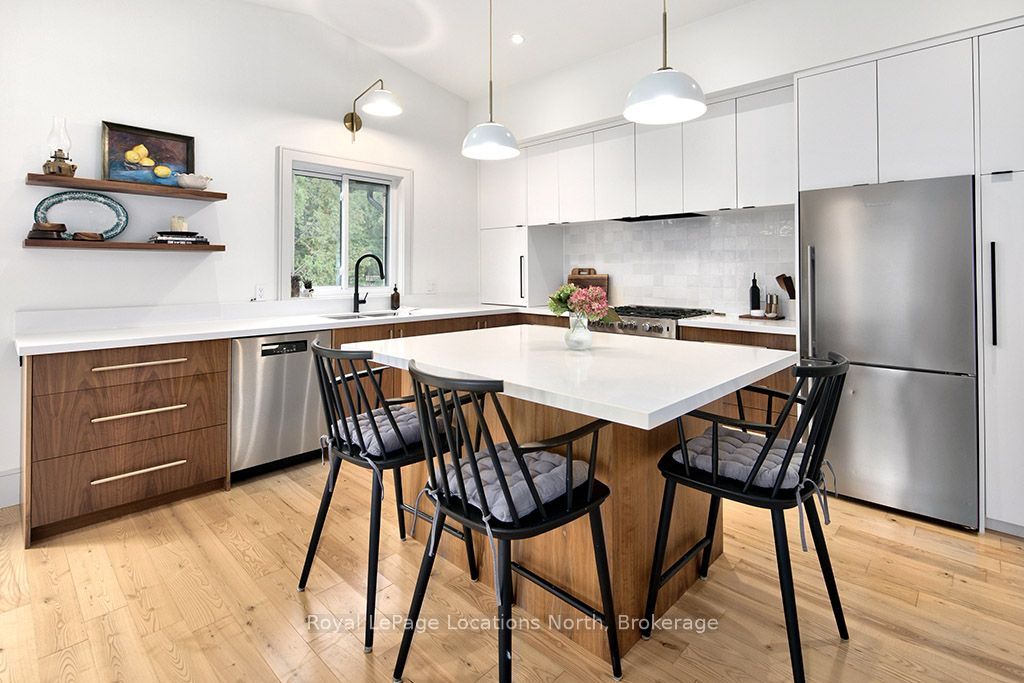 157807 7th Line Property Photo 10