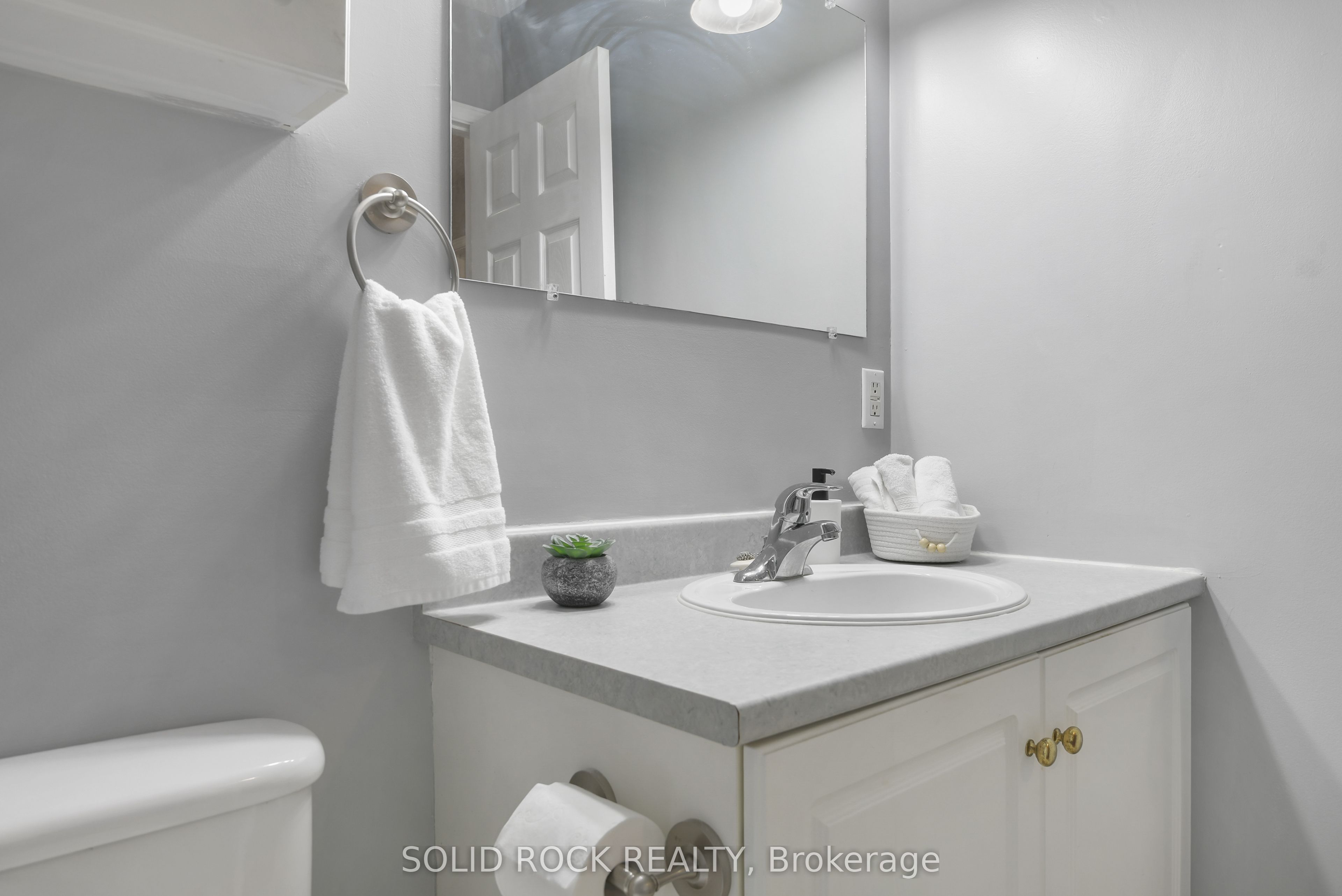 190 Elgin Street W 207 Property Photo 16