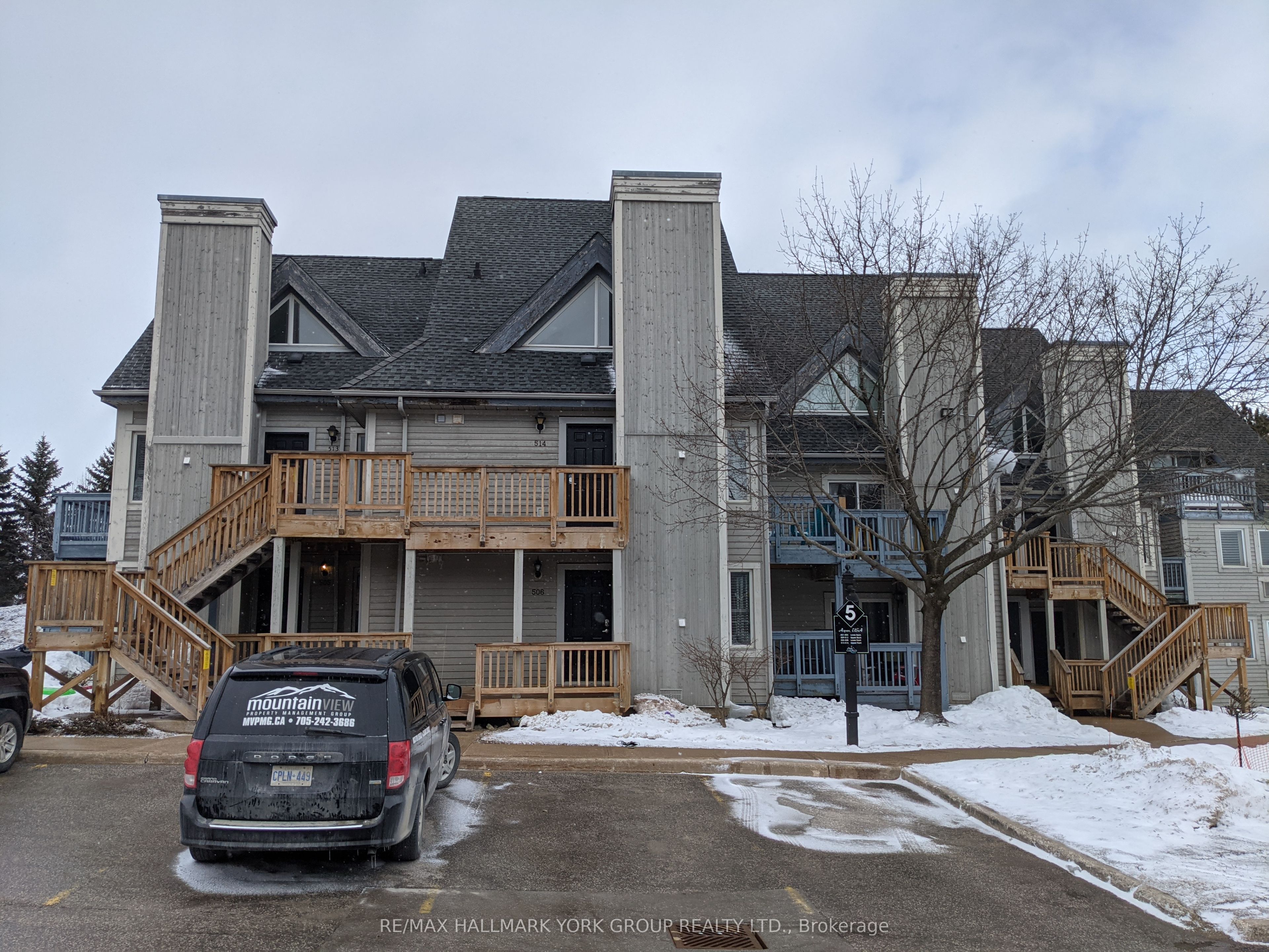 796468 19 Grey Road 514 Property Photo 17