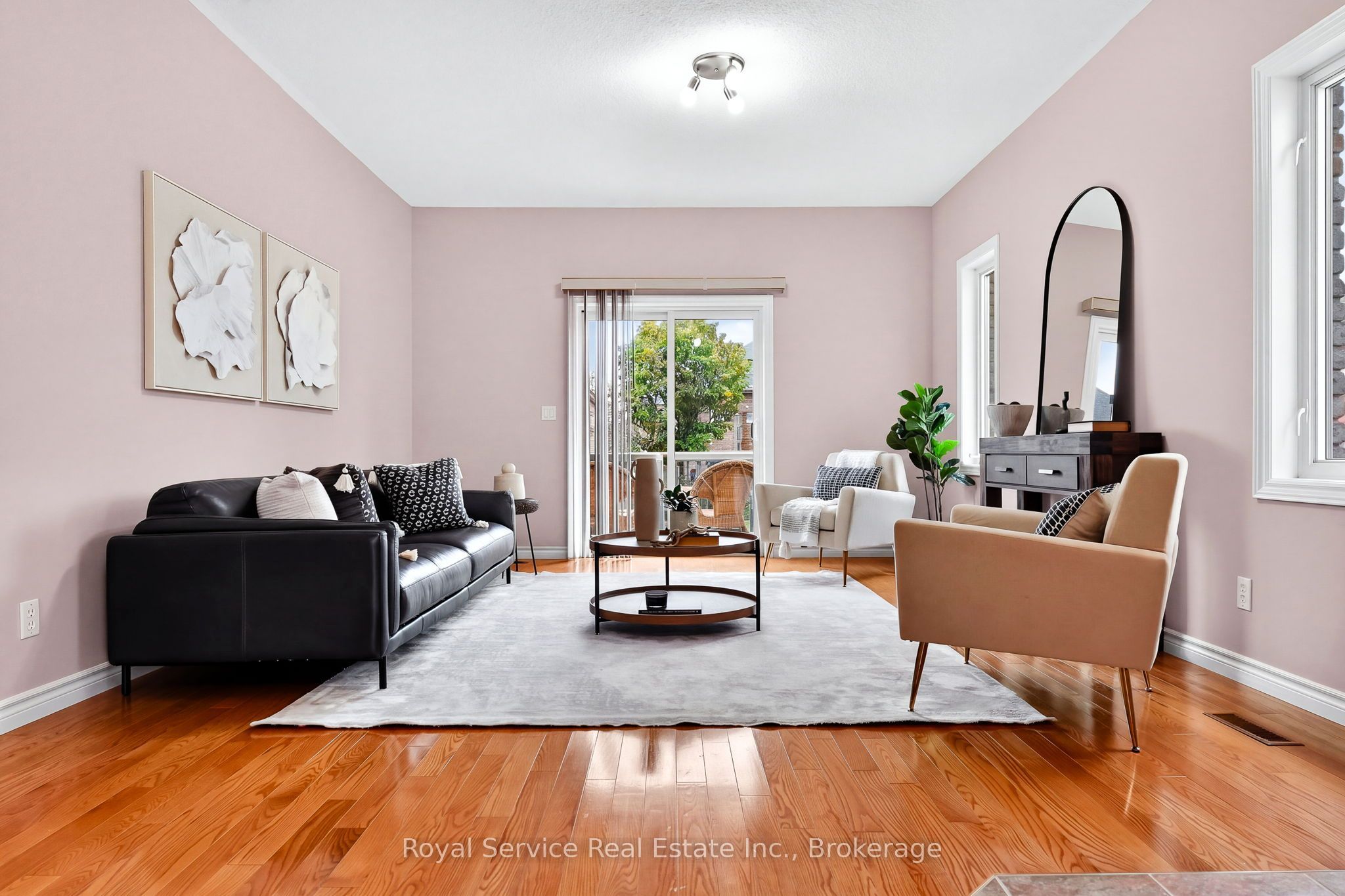38 Finch Drive Property Photo 2