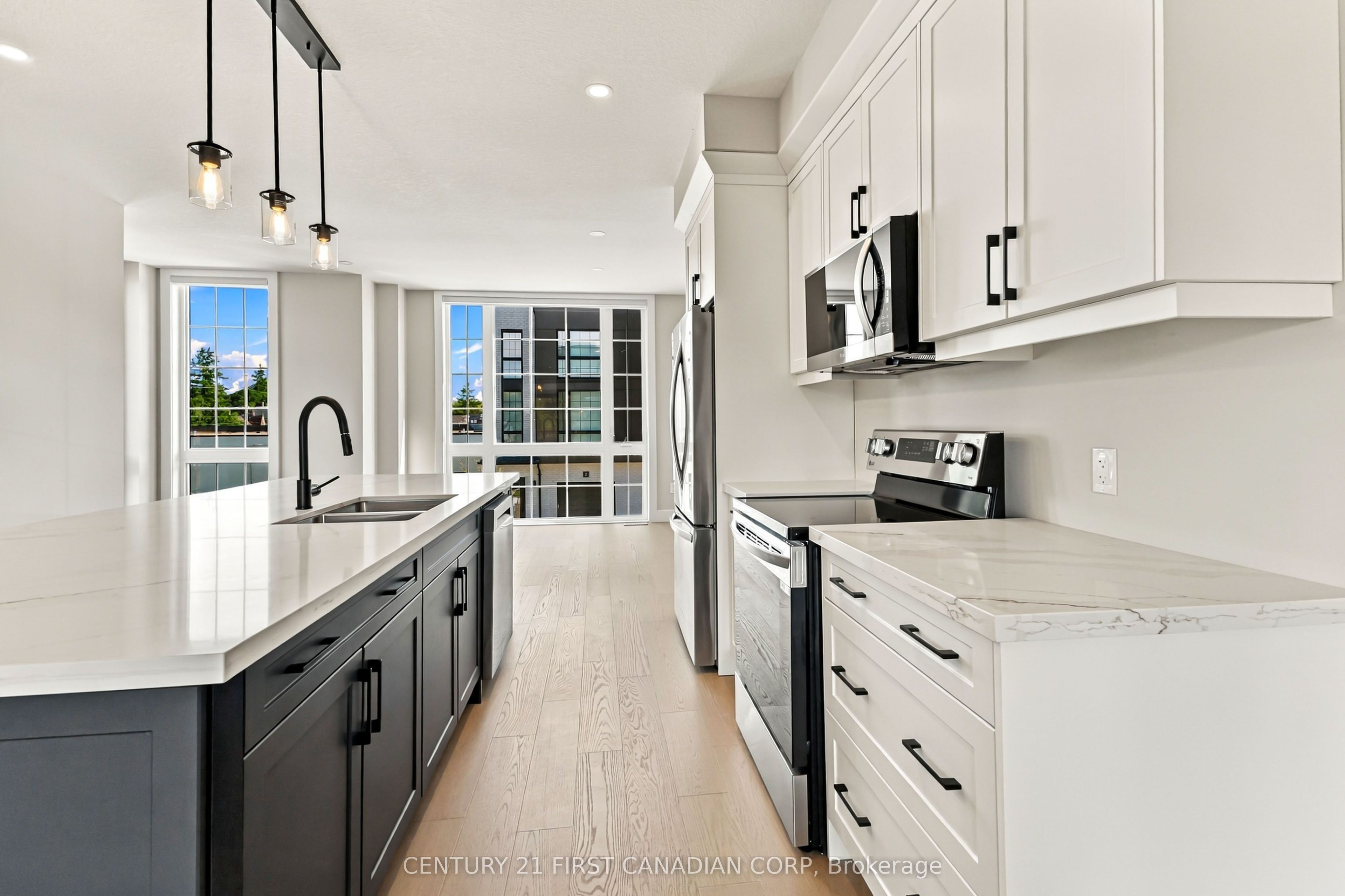 2500 Main Street 1 Property Photo 10