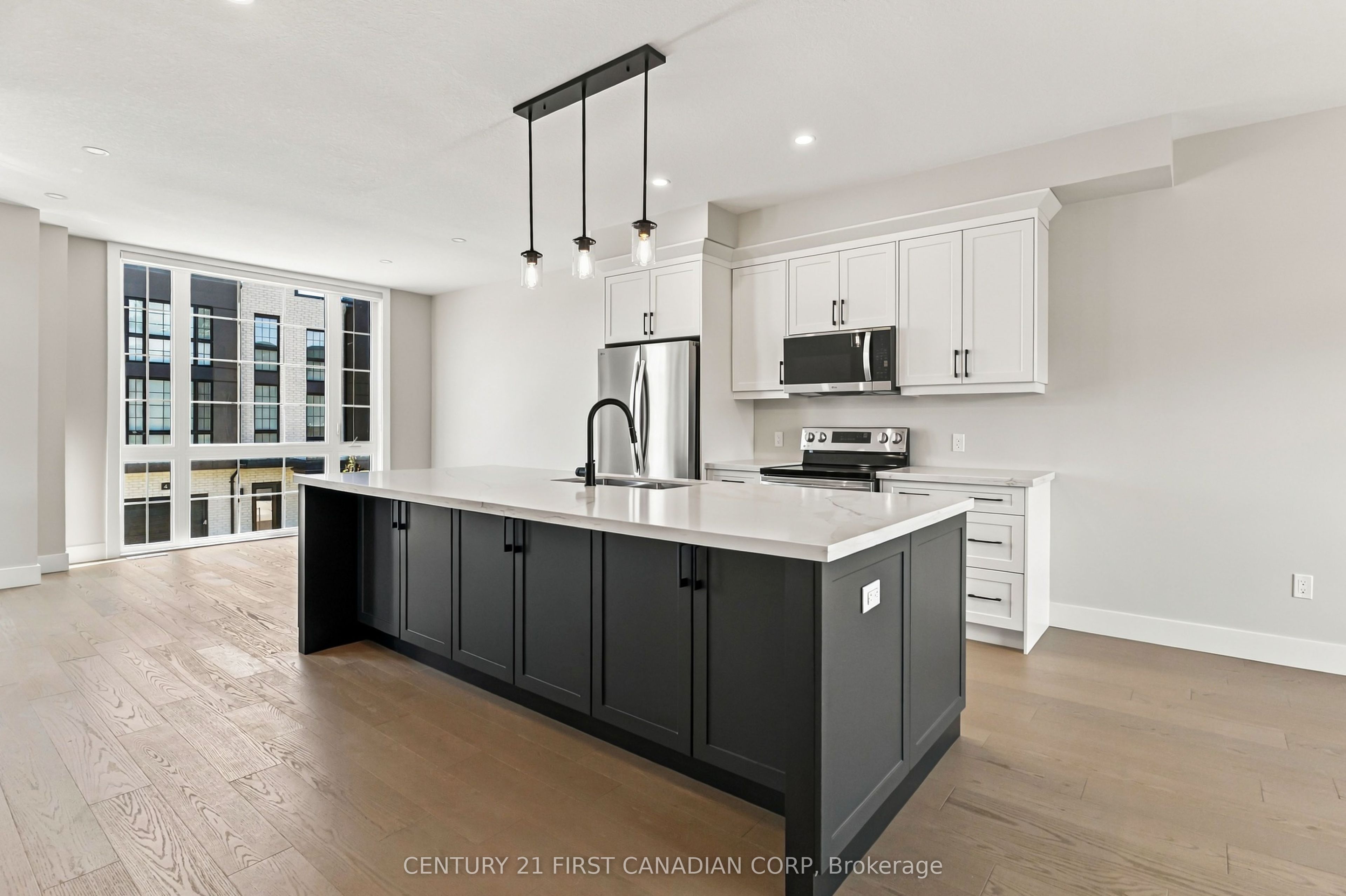 2500 Main Street 1 Property Photo 12