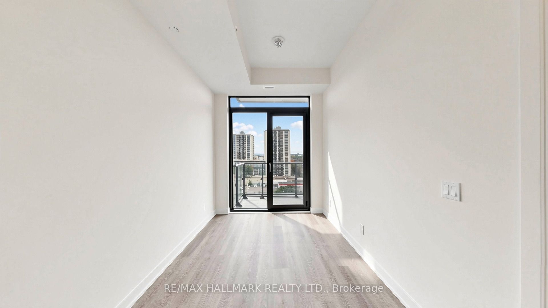 101 John Street N 719 Property Photo 11