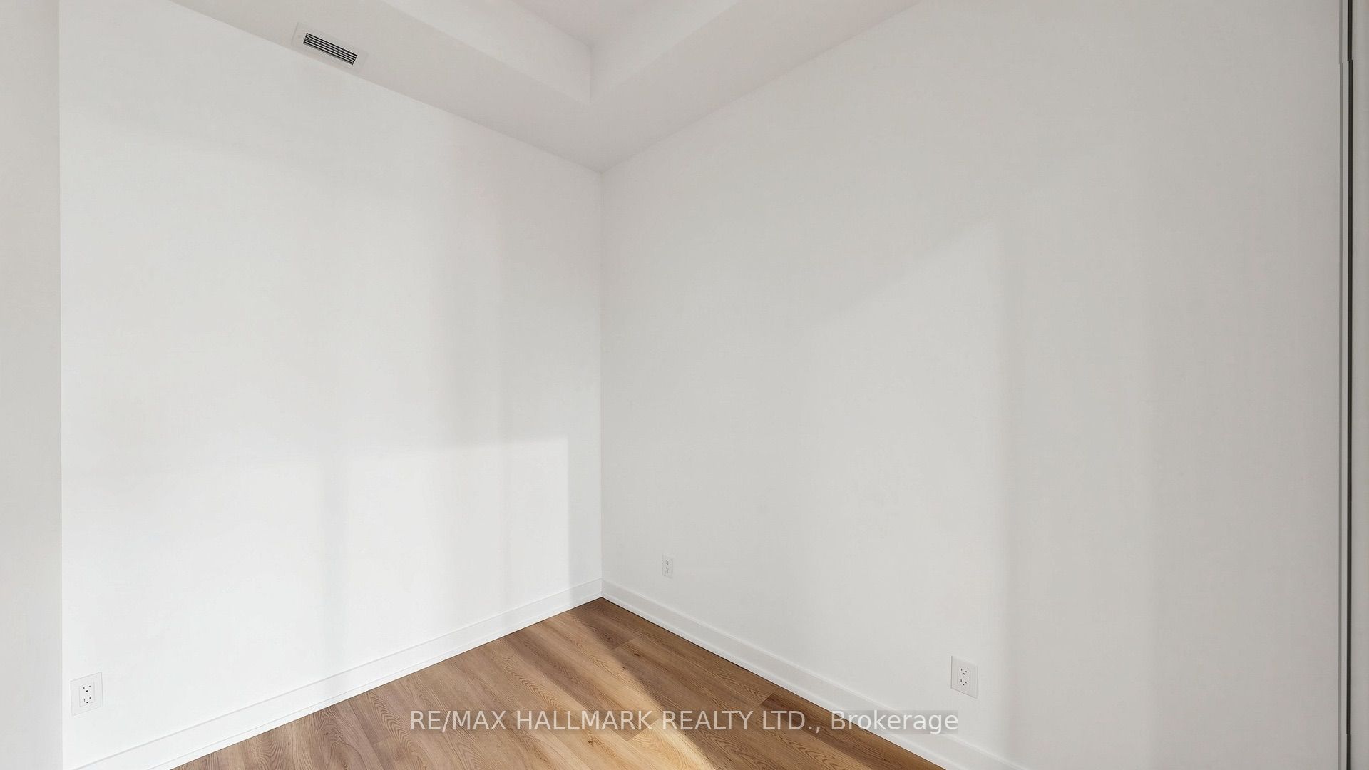 101 John Street N 719 Property Photo 21