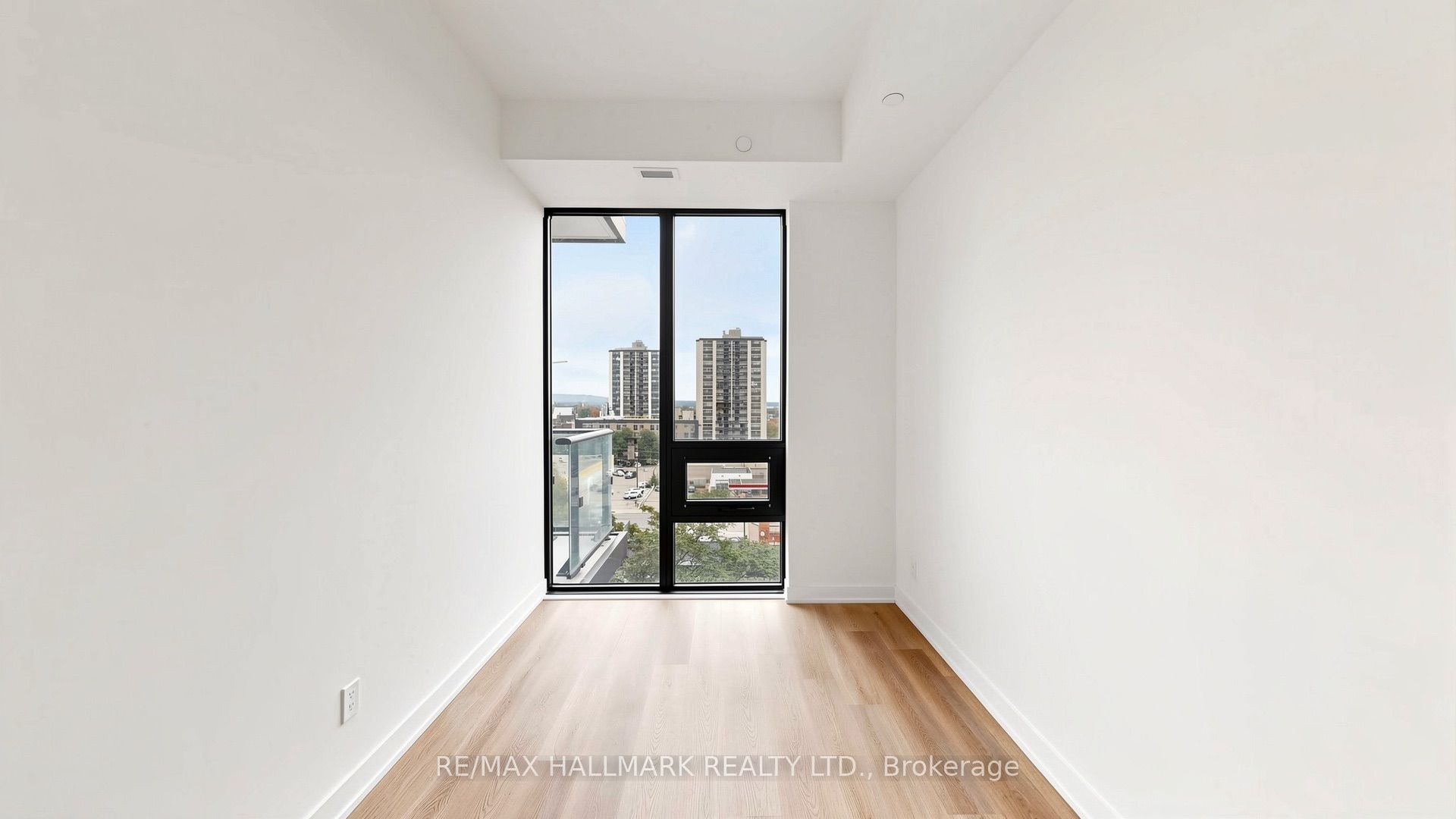 101 John Street N 719 Property Photo 27