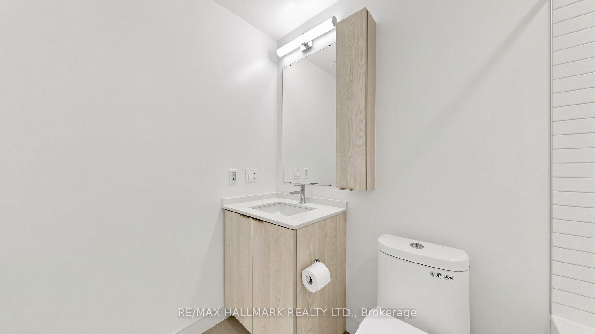 101 John Street N 719 Property Photo 32