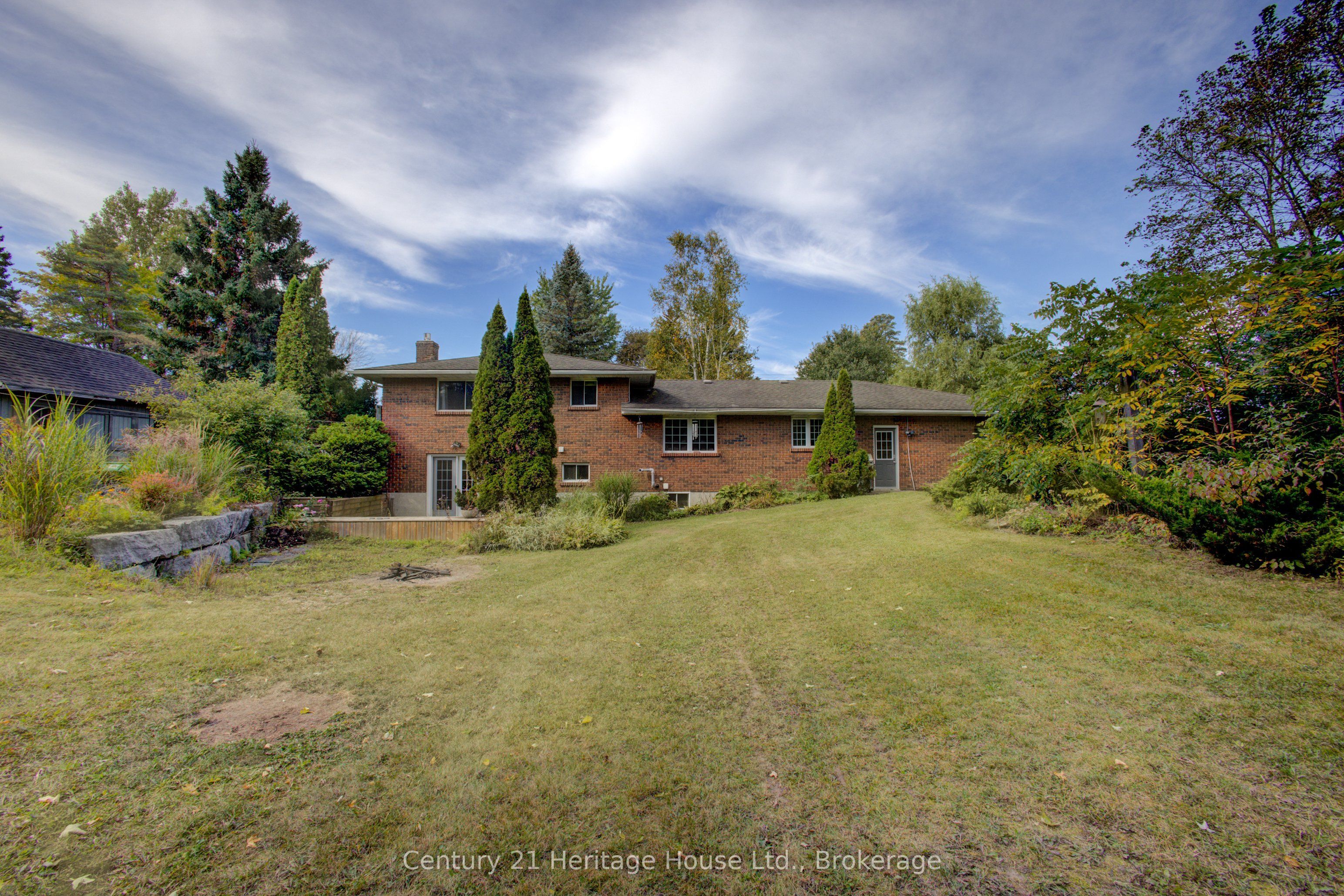 313207 Highway 6 Property Photo 6