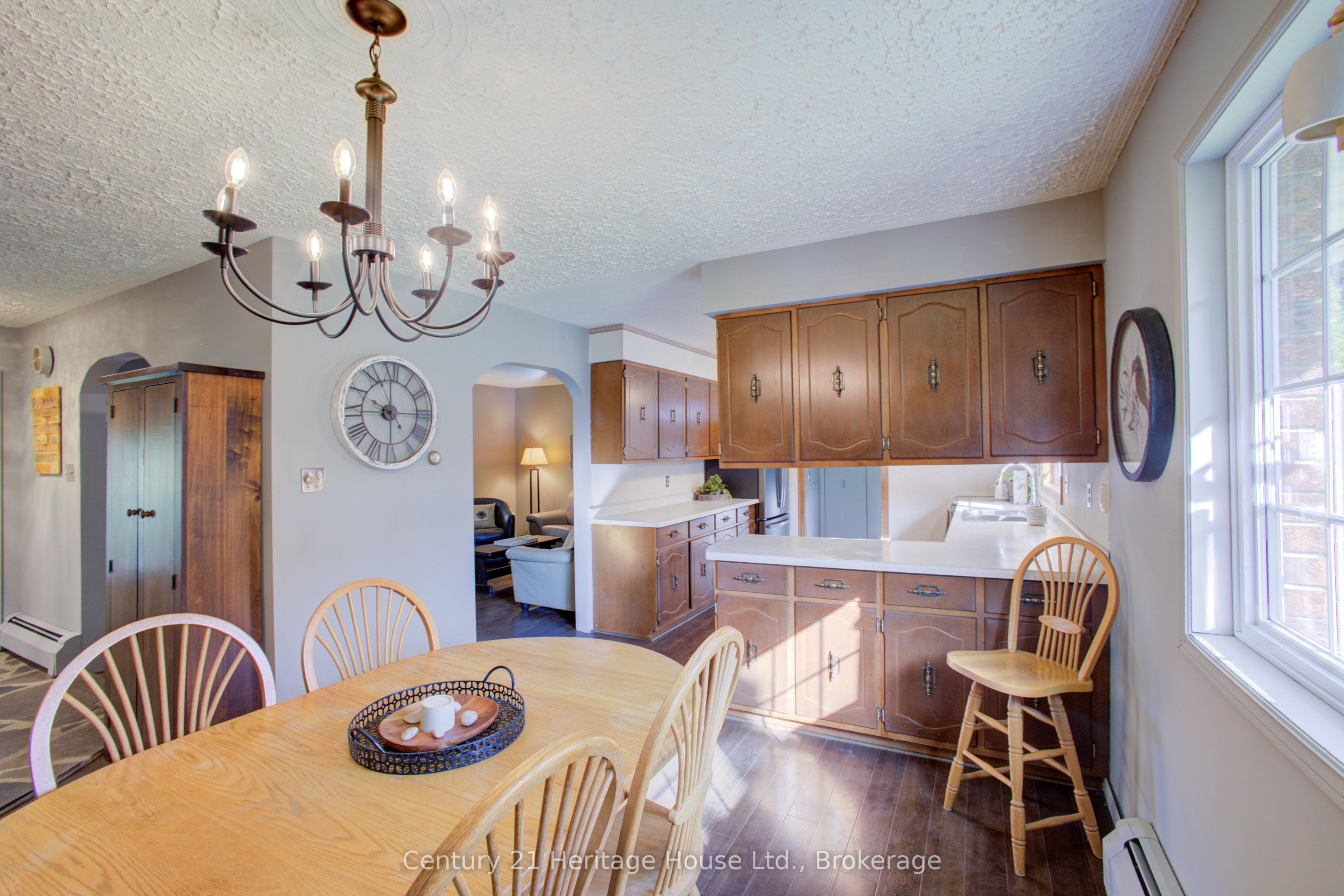313207 Highway 6 Property Photo 14