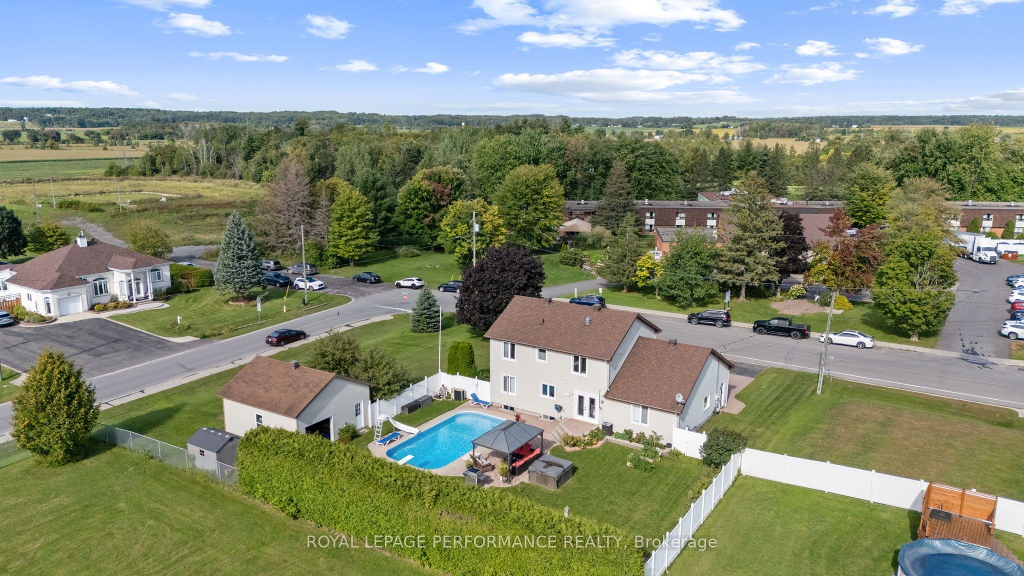 434 Lemay Street Property Photo 6