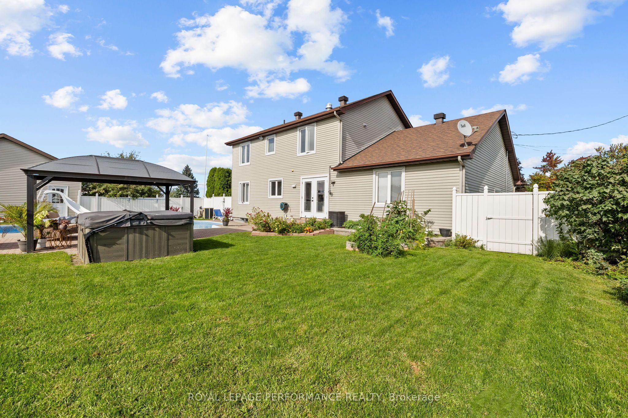 434 Lemay Street Property Photo 12