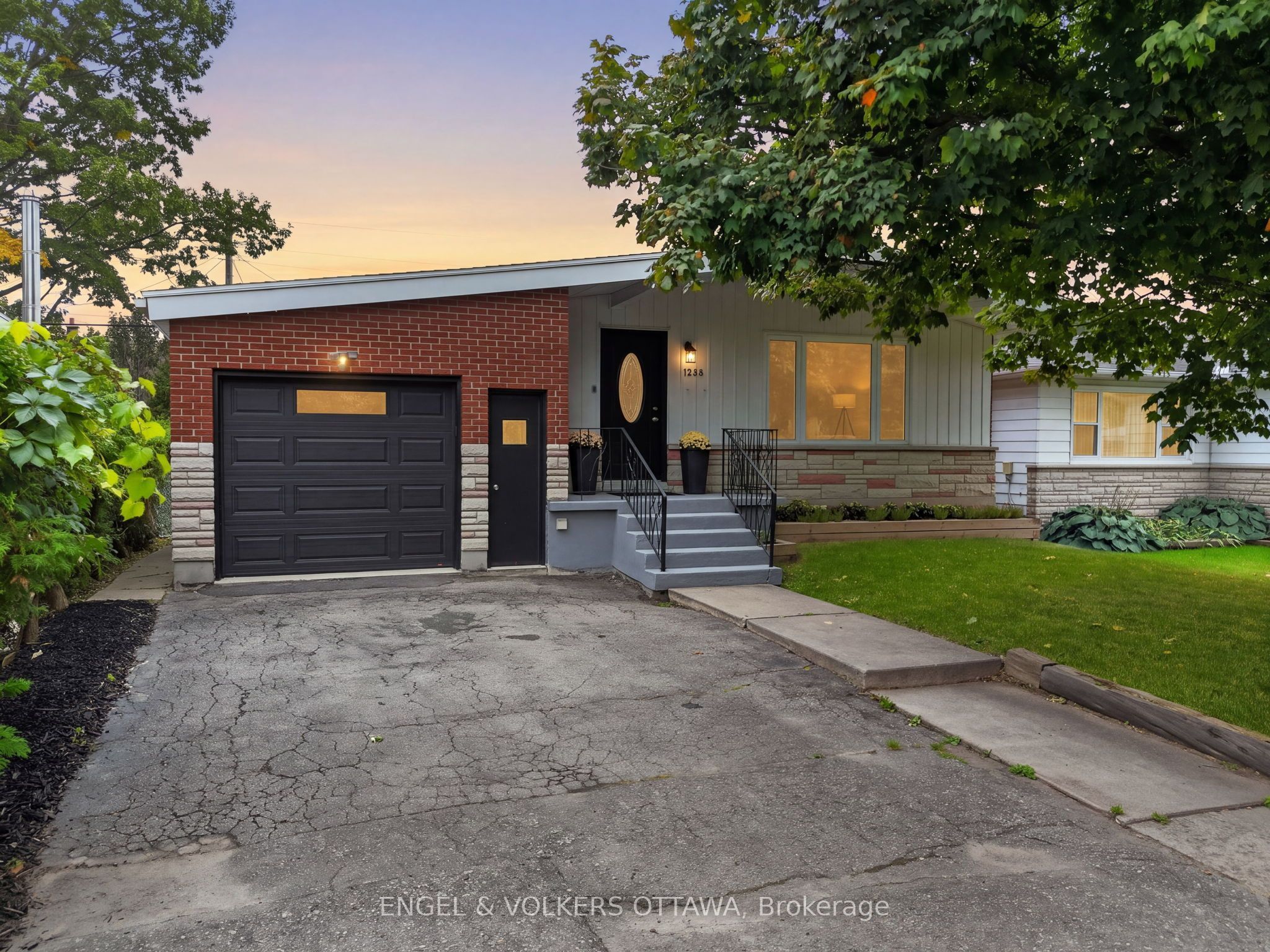 1238 St. Paul Avenue Property Photo 1