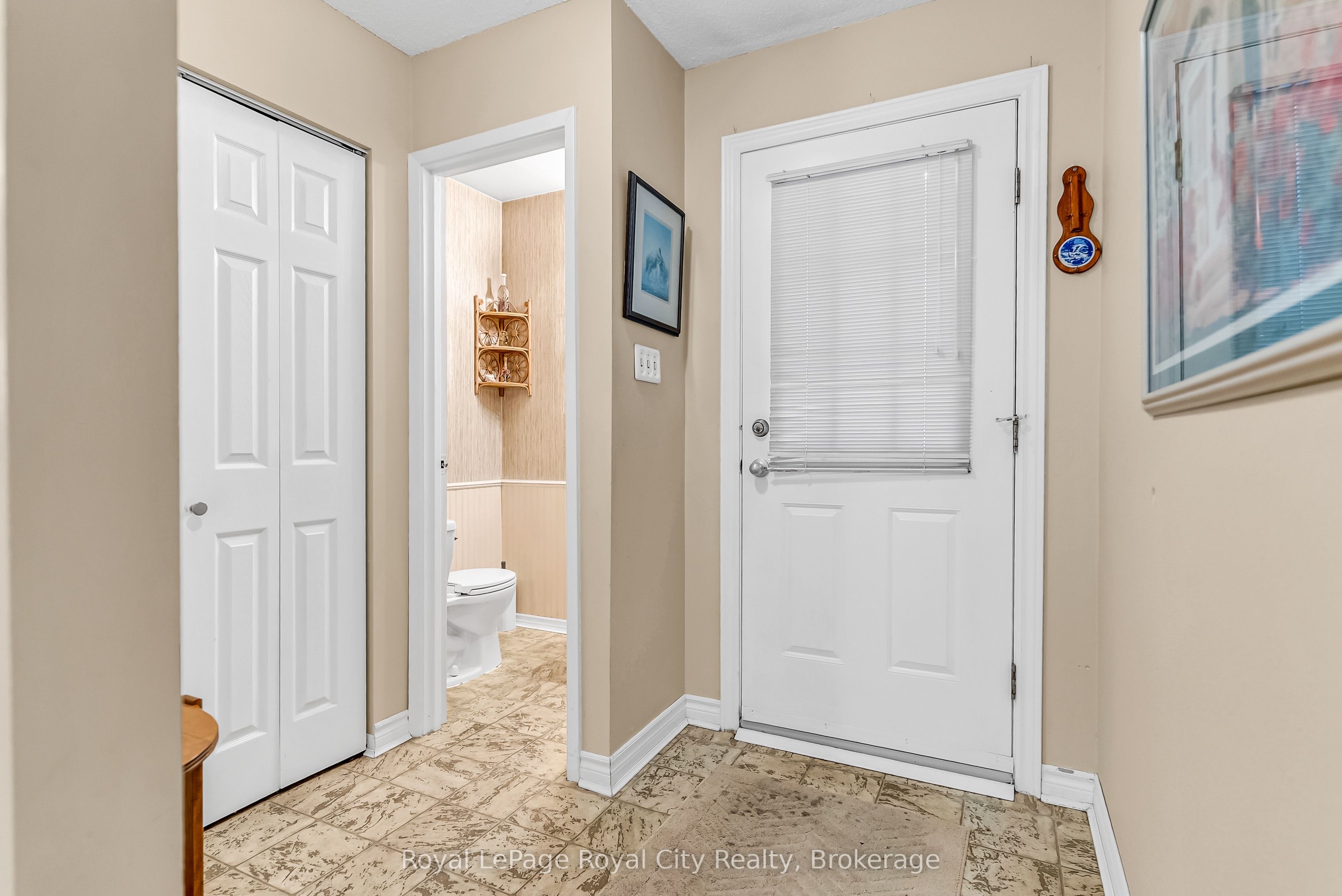 201 Silvercreek Parkway N 62 Property Photo 4