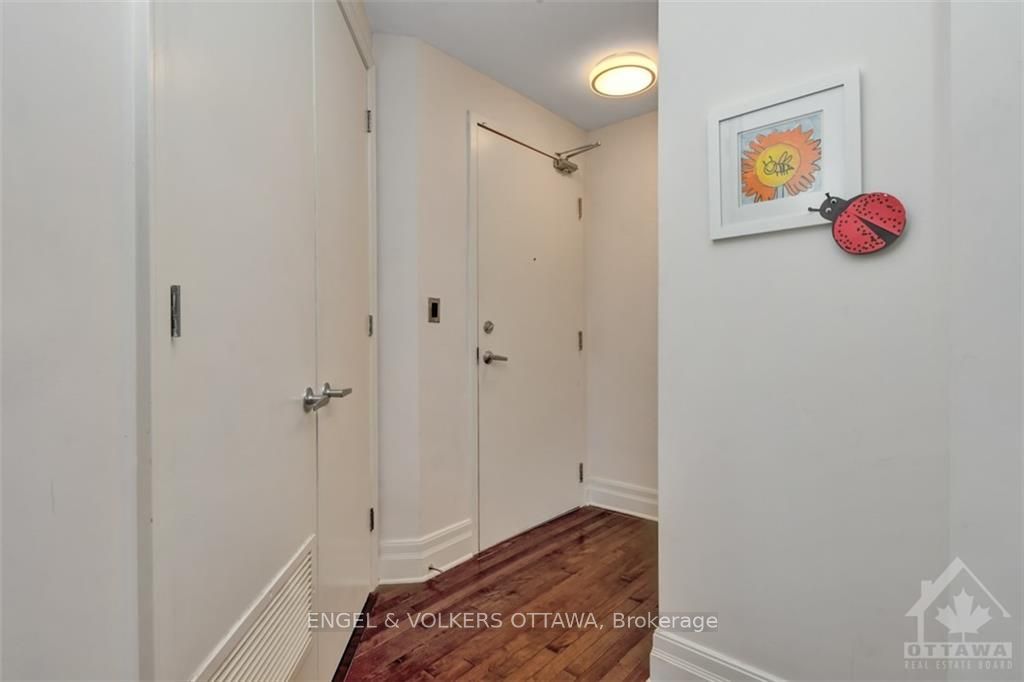 457 Mcleod Street 304 Property Photo 3