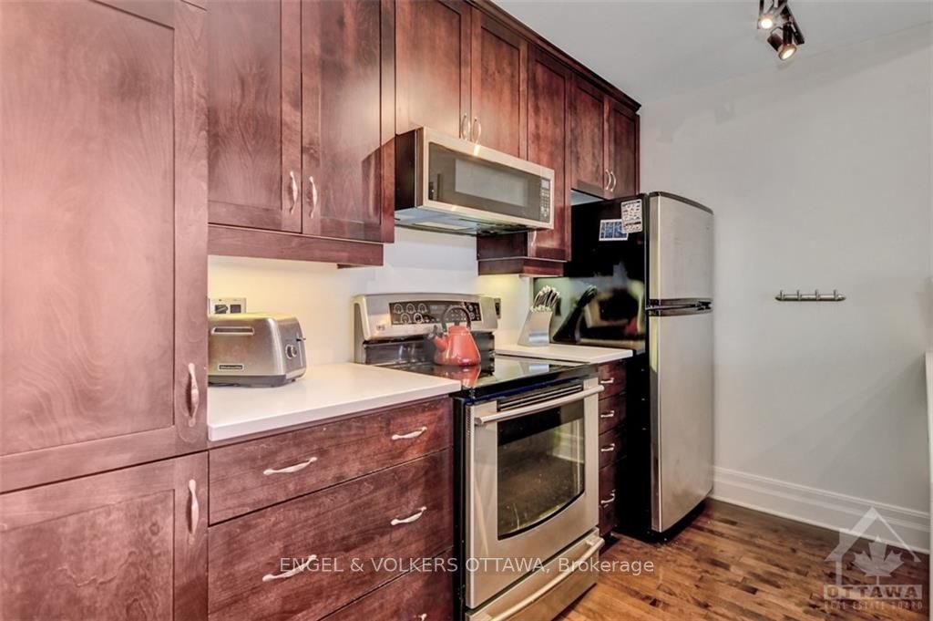 457 Mcleod Street 304 Property Photo 7