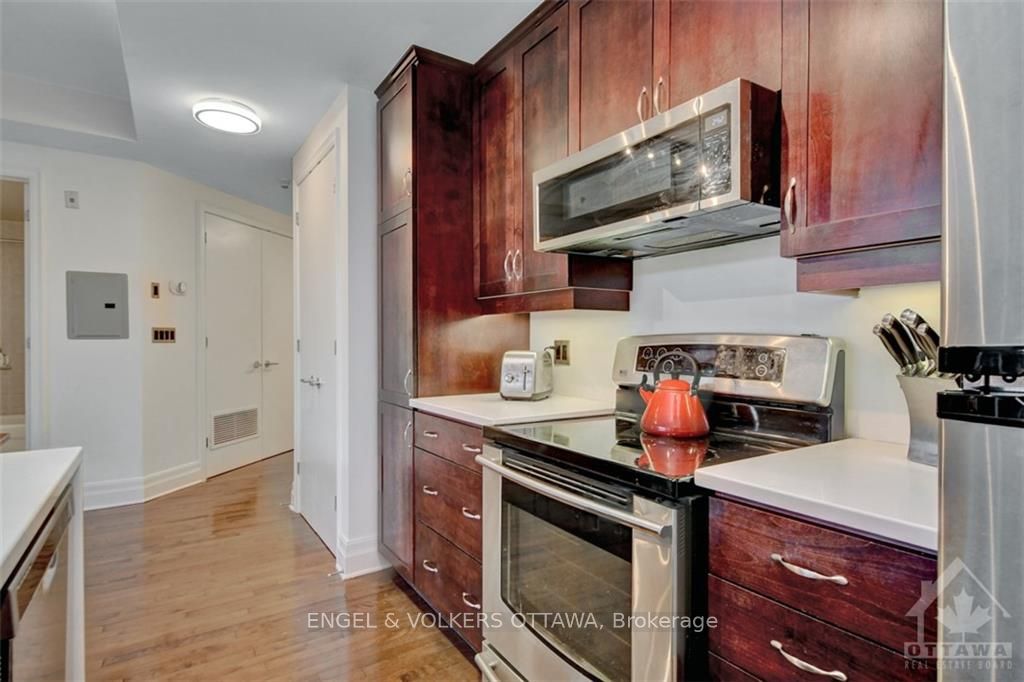 457 Mcleod Street 304 Property Photo 10