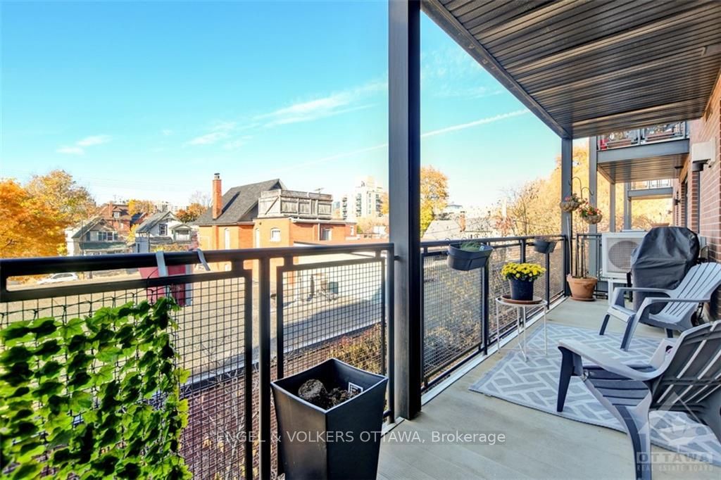 457 Mcleod Street 304 Property Photo 30