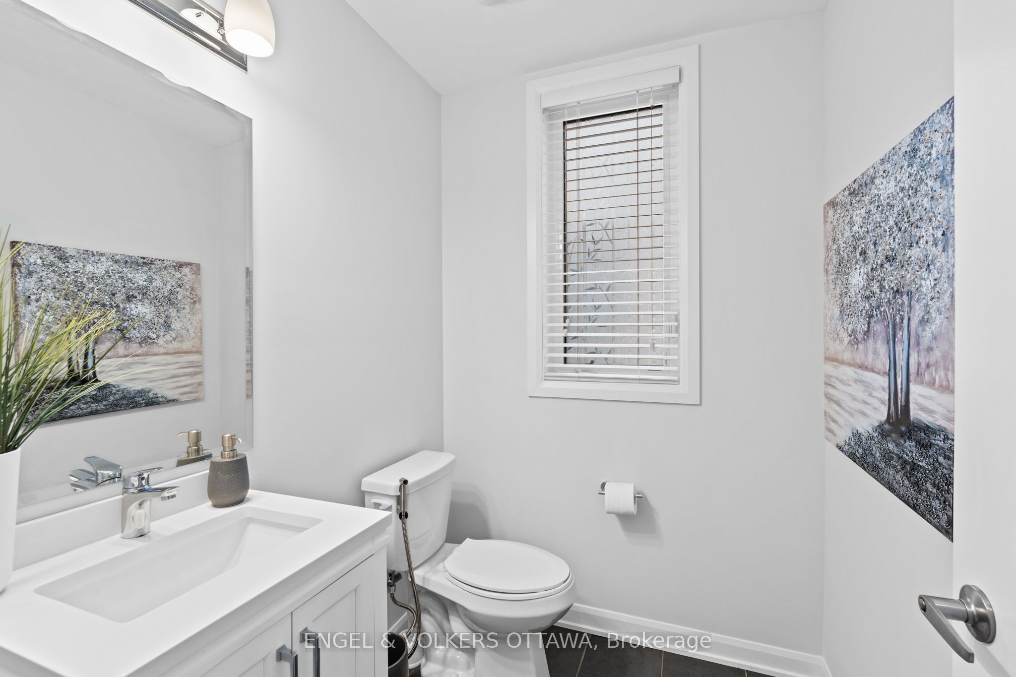 195 Alex Polowin Avenue Property Photo 5